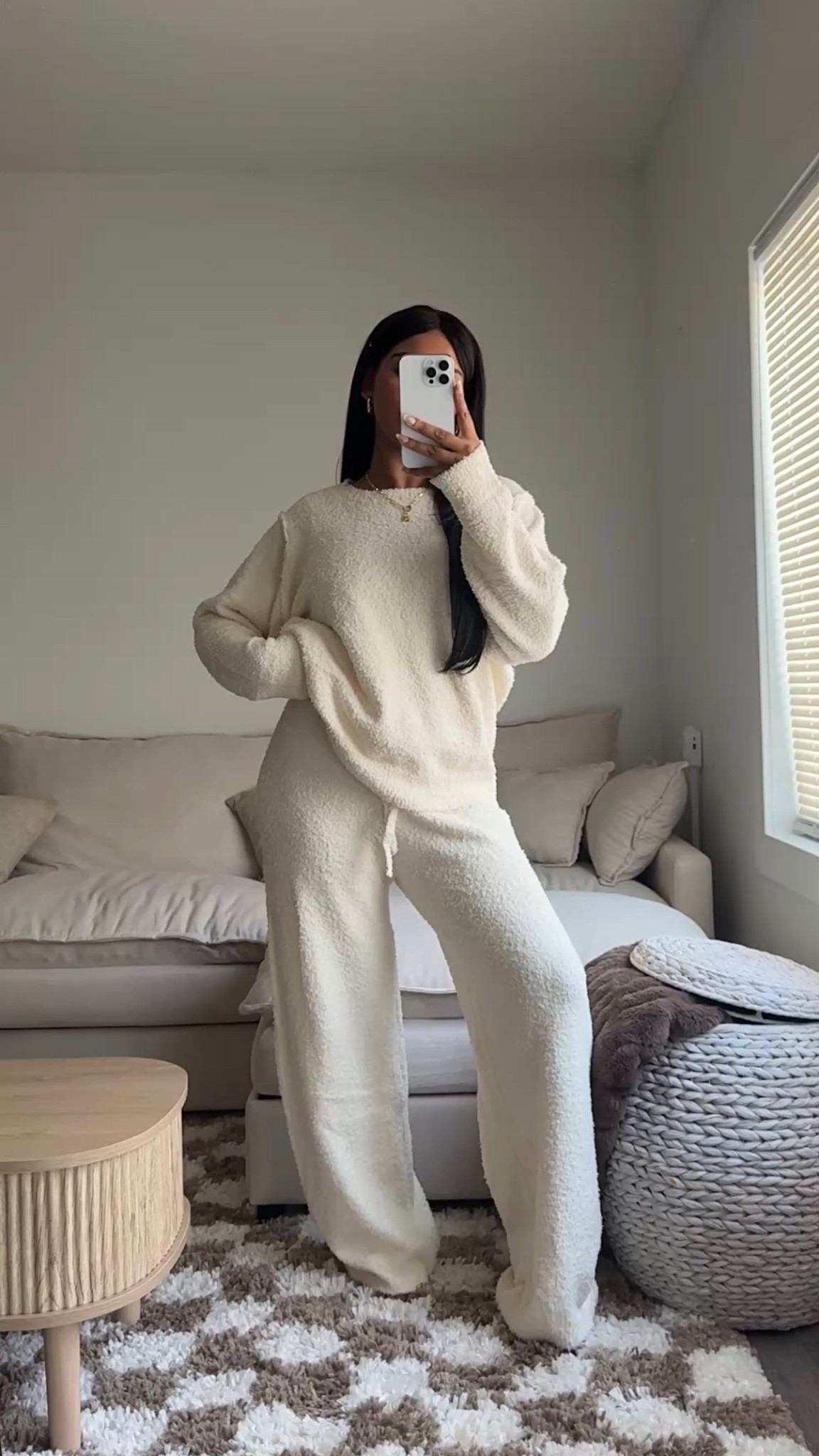 Coziest soft fuzzy fleece lounge set! Wearing size M, 5'4 135lbs 🤍 #loungewear #cozysets

#LTKootd #LTKHoliday #LTKSeasonal