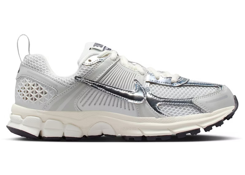 Nike Zoom Vomero 5 Chrome Sneakers in Photon Dust/Gridiron/Sail | StockX
