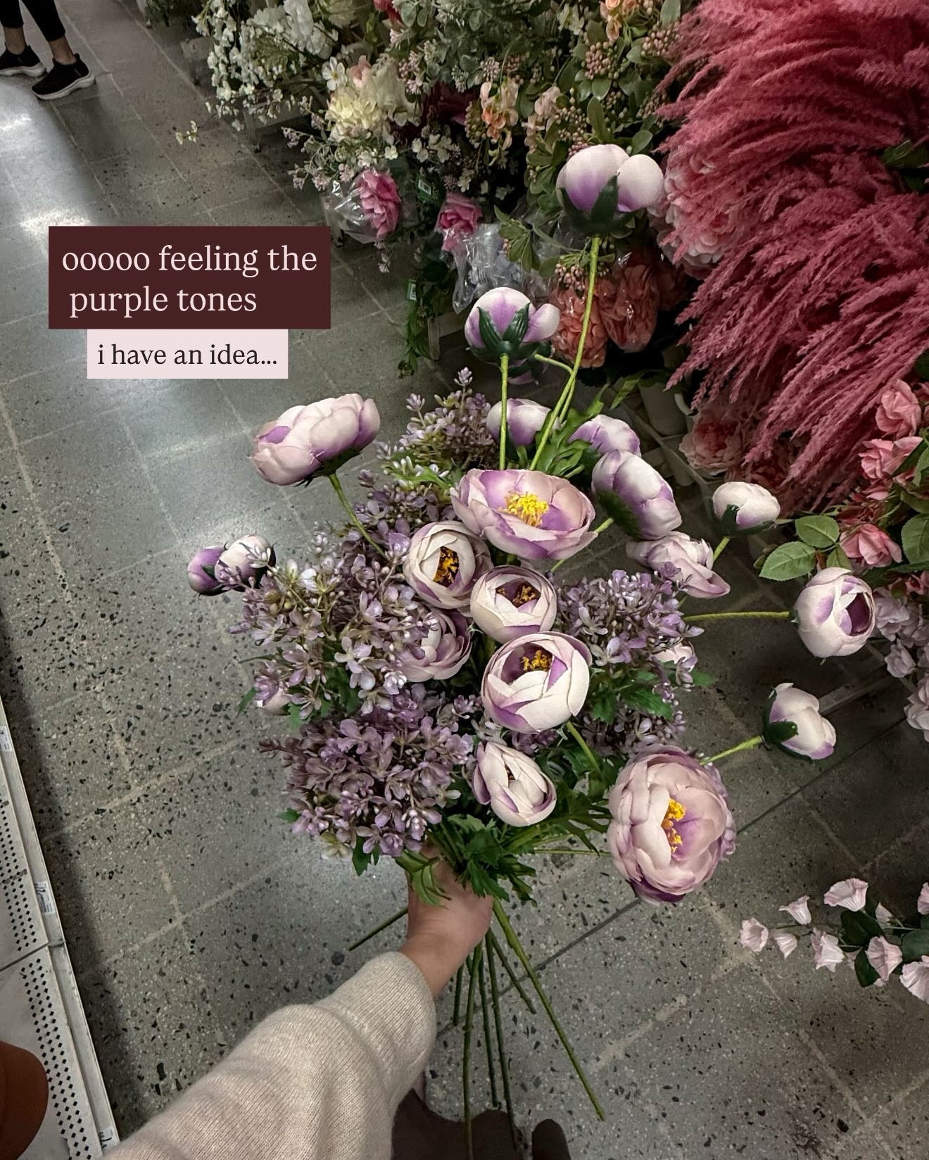 love these spring stems i found at @Michaels swipe to see the idea for my dining room table. 

spring flower arrangement, rannuculas, purple flowers. spring home decor 


#LTKHome #LTKSeasonal #LTKSaleAlert