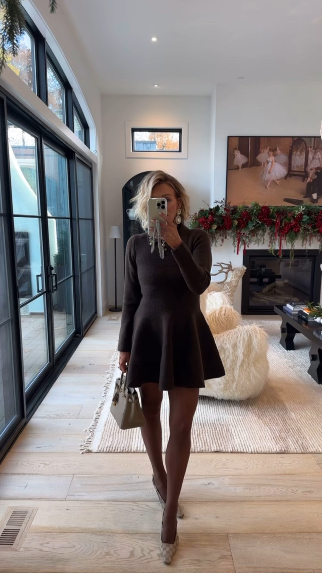 This dress is sold out everywhere except 1 place! It’s so cute and still comfortable! Wearing a small for reference 🤎 