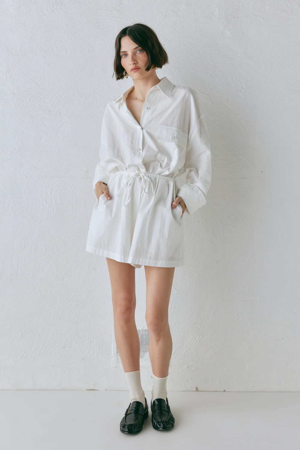 Annika Shorts White | VRG Grl