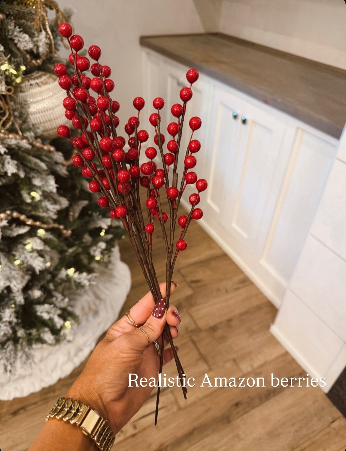 The cutest Amazon berries 

#LTKHome #LTKSeasonal #LTKHoliday