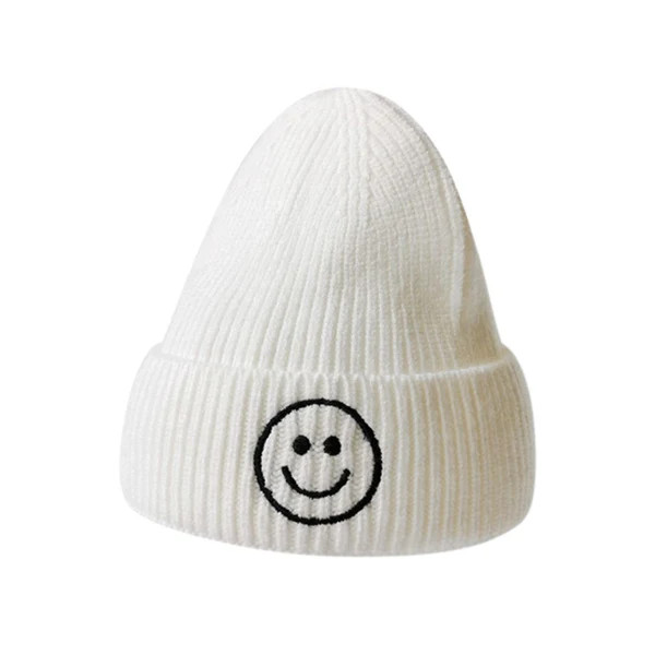 Smiley beanie in white | ChubbyBubbyBear