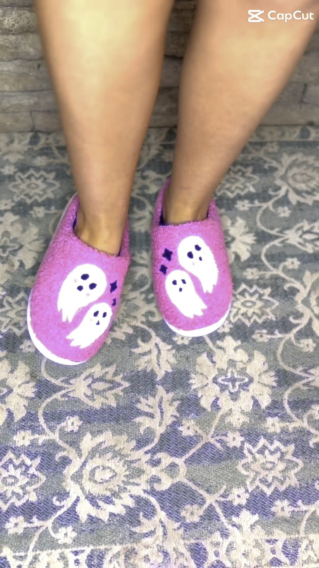 The perfect spooky house shoes. #halloween #halloweenslippers #slippers #affordable #halloweenfashion 