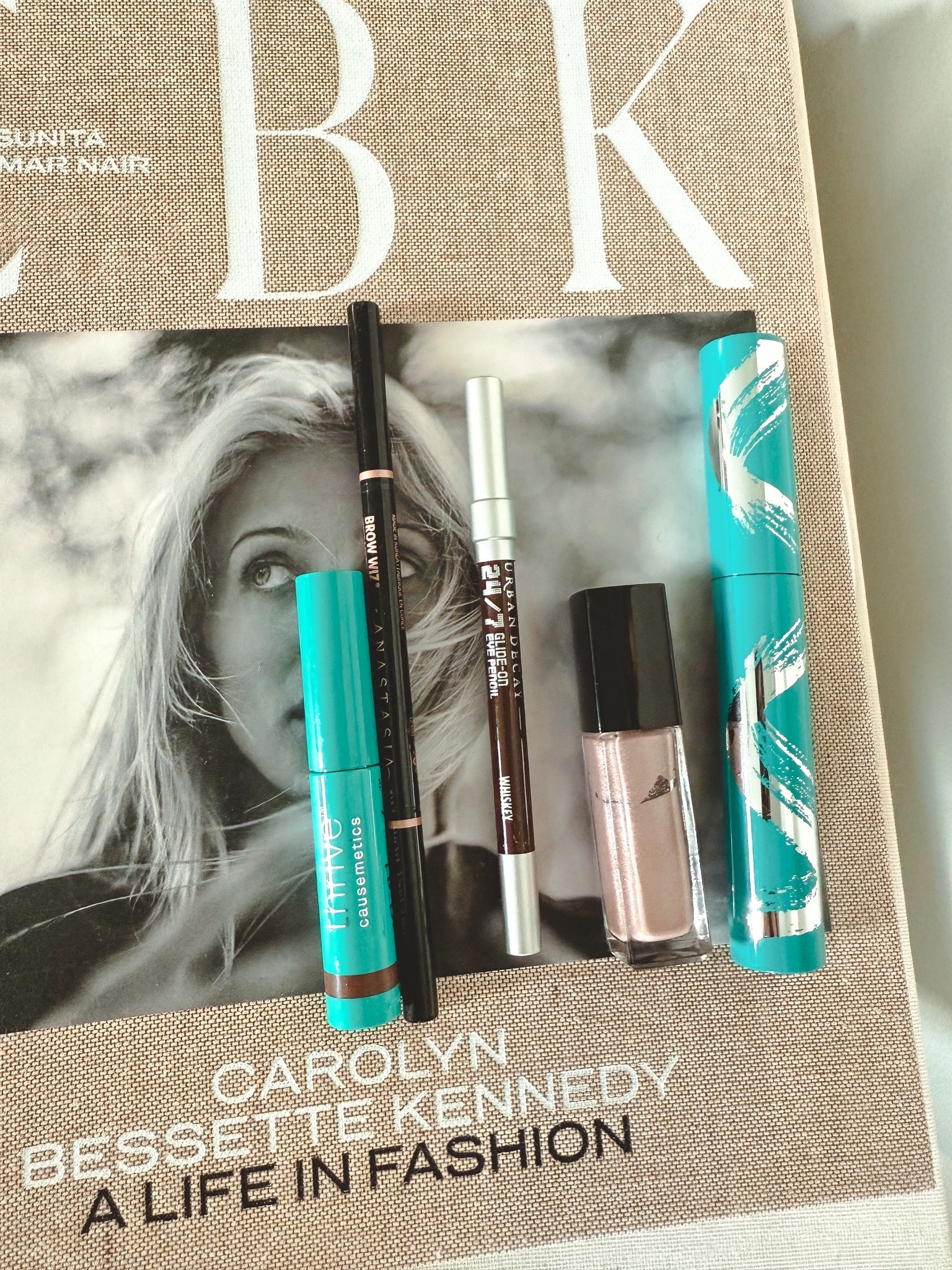 The only products I use on my brows and eyes! Chanel eyeshadow, thrive mascara and eyebrow gel, Anastasia eyebrow pencil, urban decay eyeliner in the perfect brown (whisky)



#LTKBeauty #LTKFindsUnder50 #LTKSeasonal