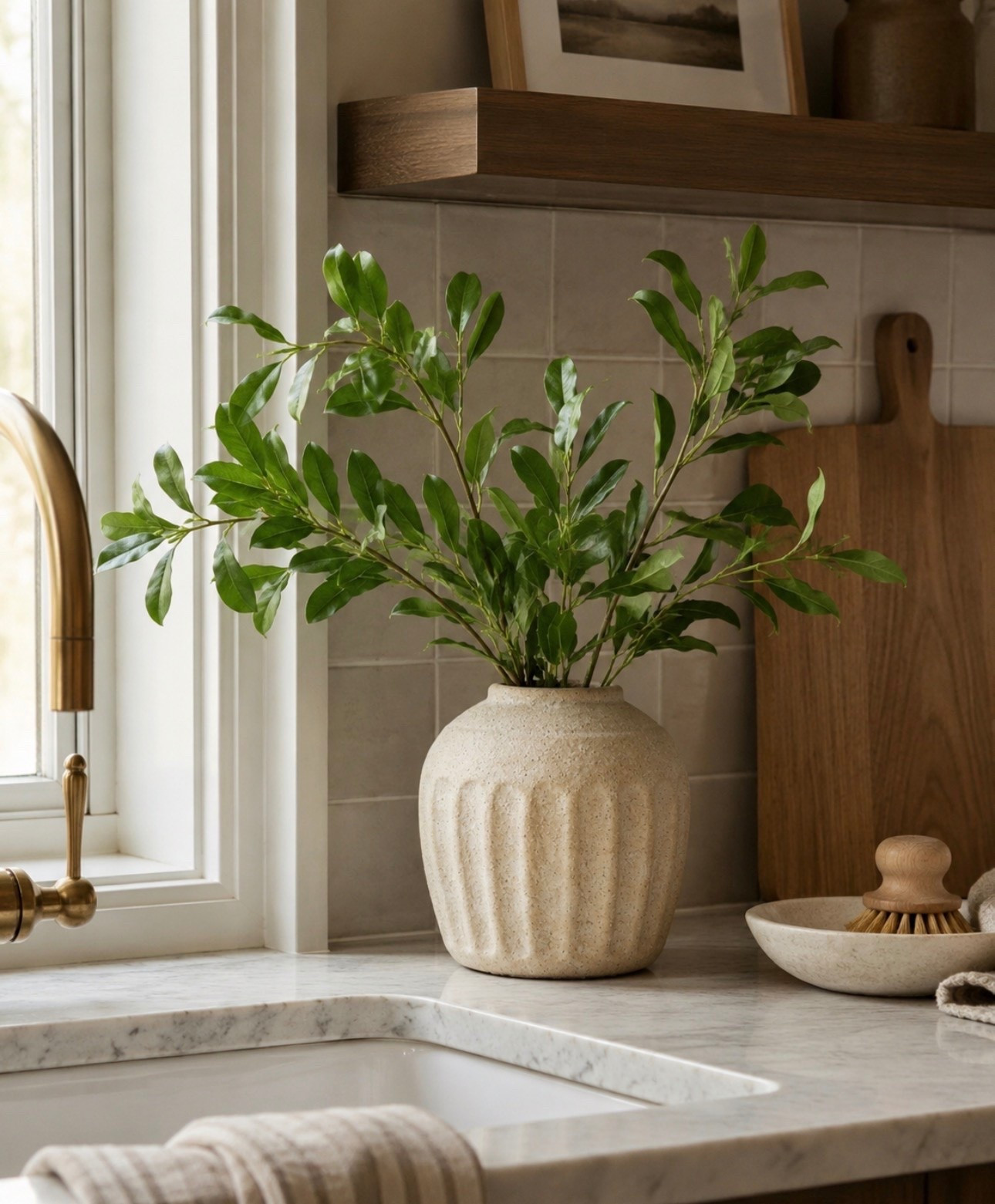This vase looks Pottery barn, but it’s Target 😍

#LTKSaleAlert #LTKHome #LTKSeasonal
