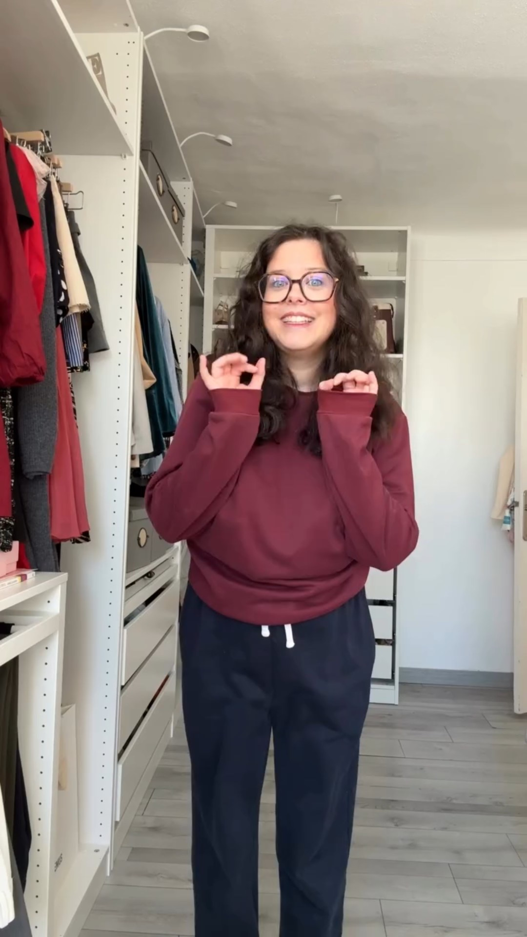 Nouveau #defimodeclaire
Aujourd’hui j’ai… emprunté (ok, volé 😌) le look de mon mari.
Preuve qu’avec quelques ajustements, on peut totalement s’inspirer du dressing de son amoureux pour créer un look matchy-matchy sans en avoir l’air !

👉 Toi aussi tu piques des pièces à ton partenaire ou jamais de la vie ?
.
.
.
.
.
#ootd #matchymatchy

#LTKmodest #LTKmens #LTKworkwear