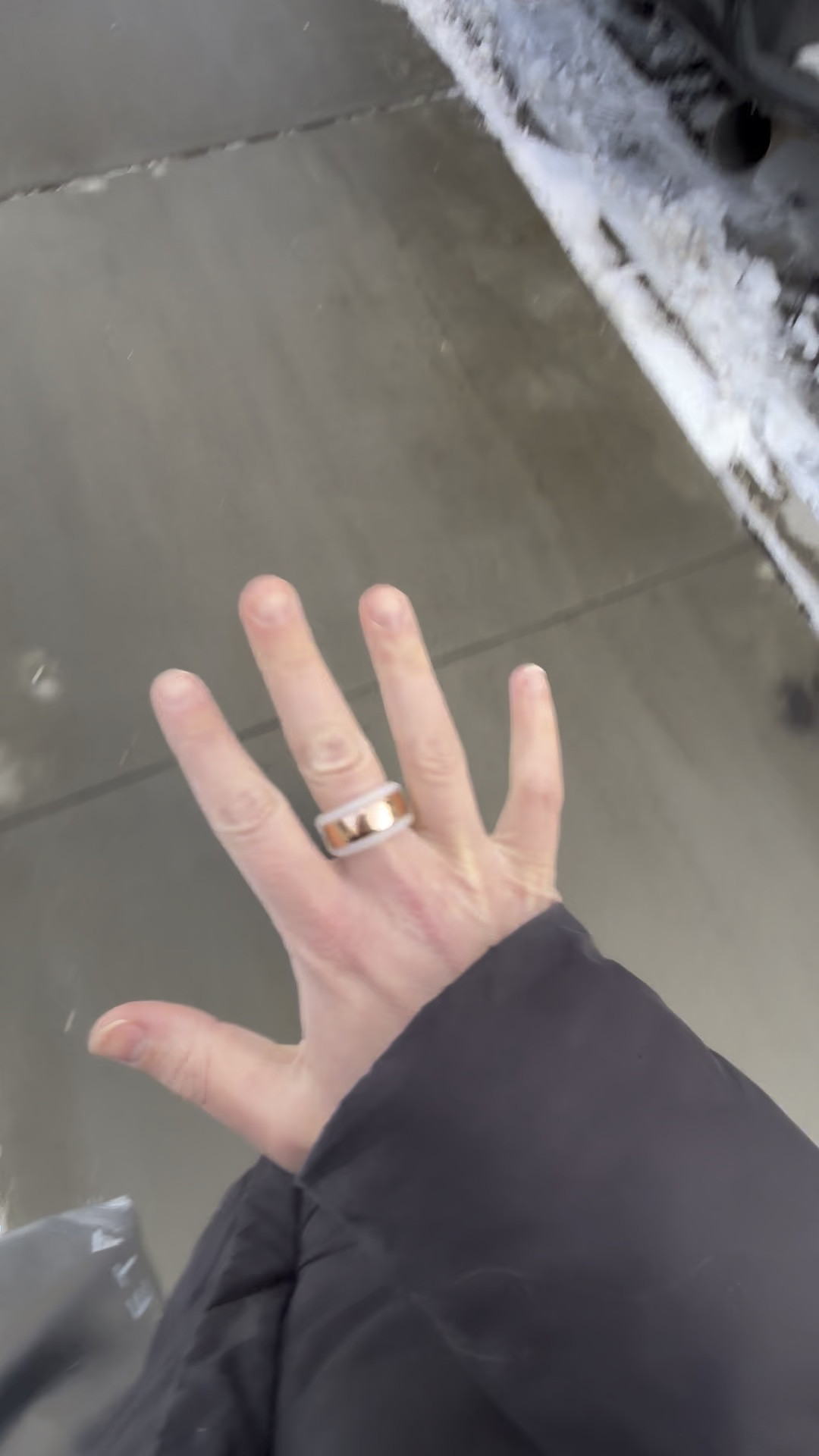 Oura ring cover to wear at the gym! Tested this out a few days ago & it definitely passed the test for me! Didn’t even notice it was on while I was working out, and felt good knowing it was protected from scratches! 

#LTKActive #LTKFitness #LTKGiftGuide