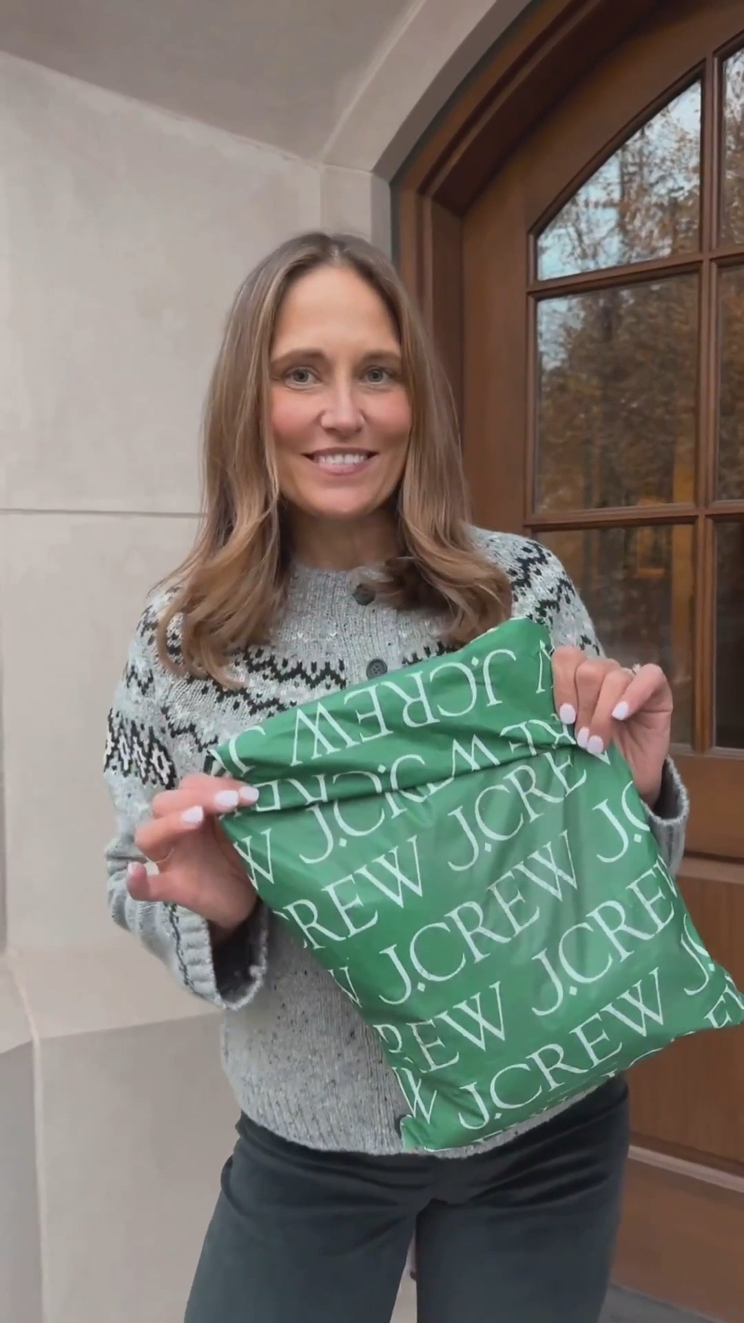 Must-have pants from J.Crew! These clever J.Crew pants have been a best seller for a few weeks now and for good reason! They are the perfect addition to your winter wardrobe! 

#LTKSeasonal #LTKOver40 #LTKMidsize