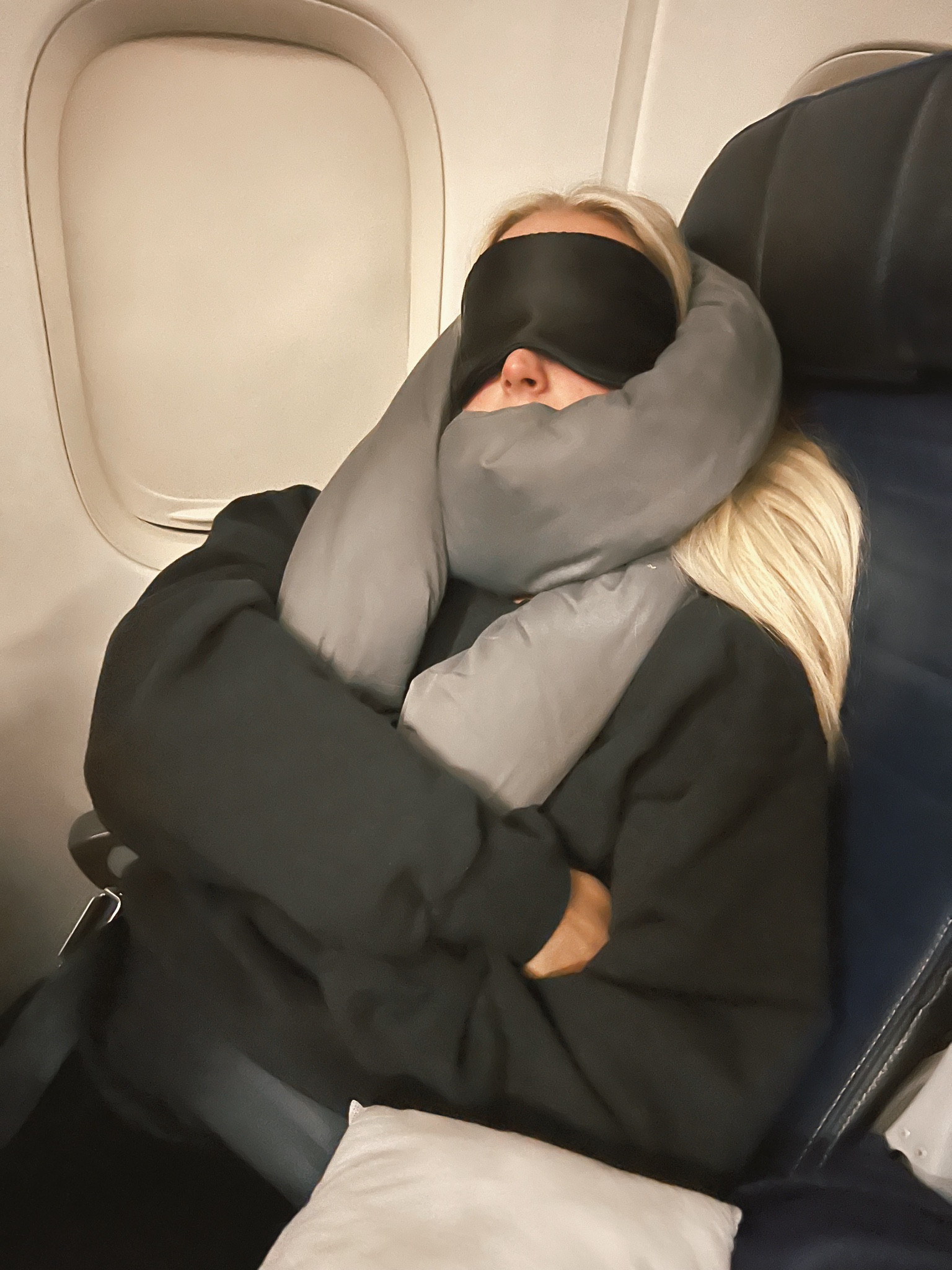 the best travel pillow literally ever ++ some other travel essentials 

#LTKTravel #LTKFindsUnder100