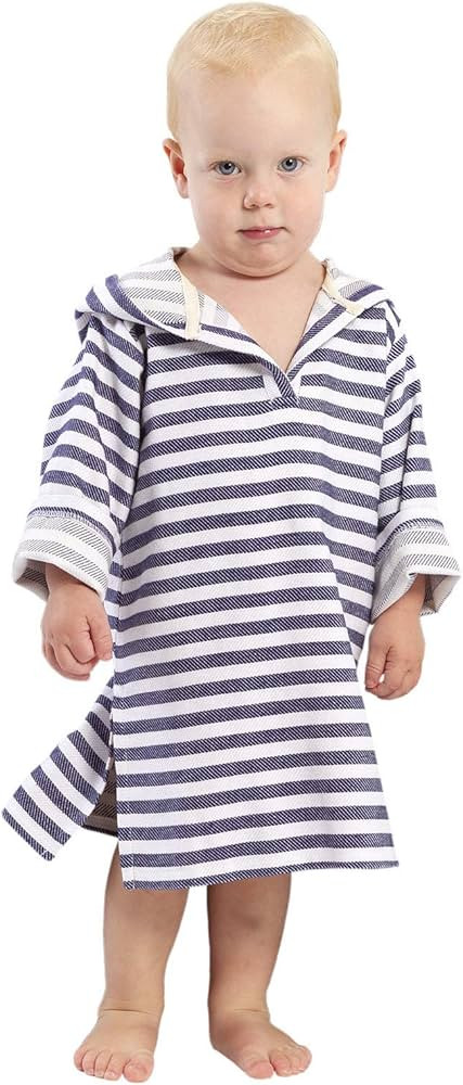 Navy/White | Amazon (US)