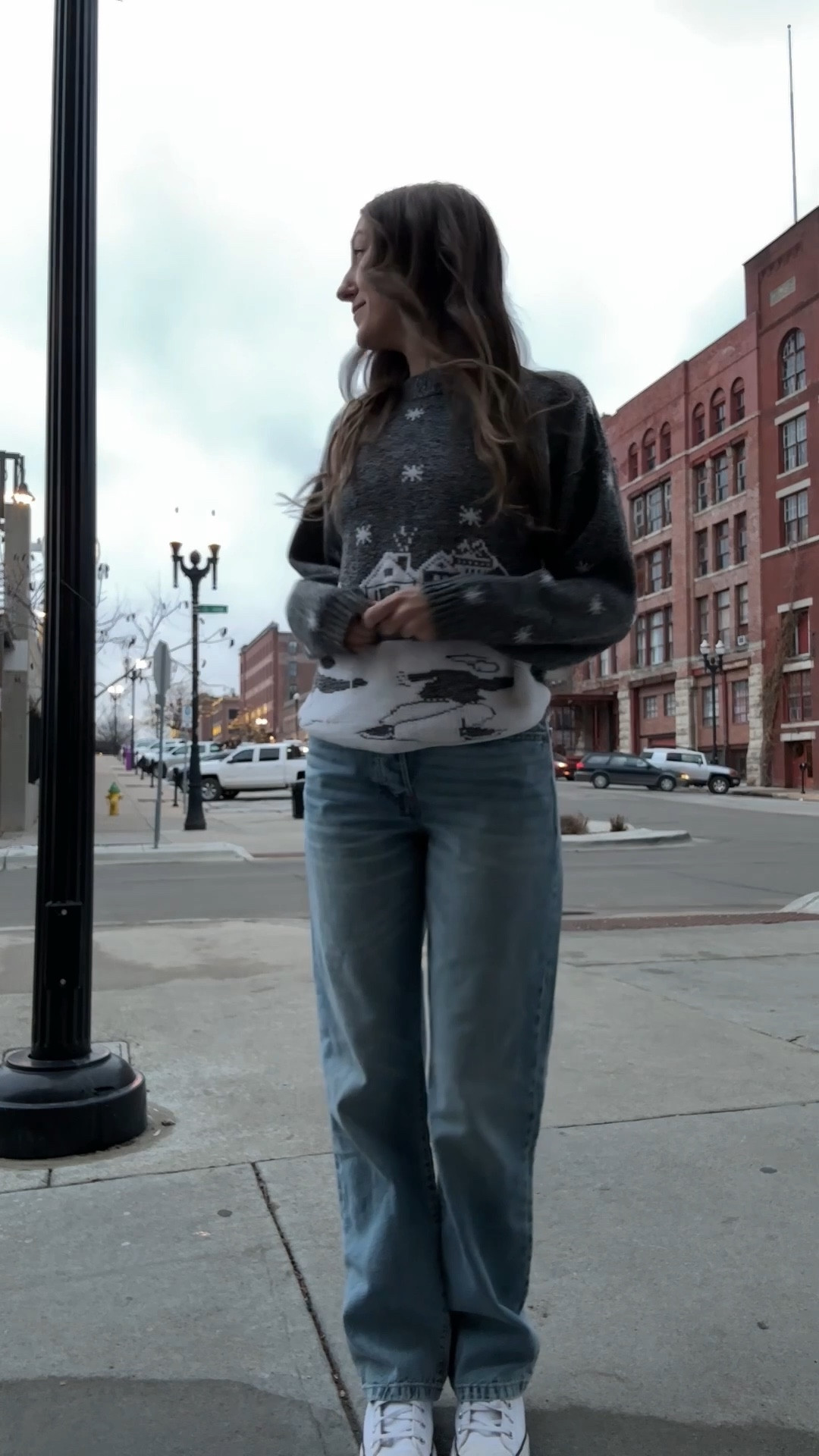 Sweater and jeans outfit ideas for winter 

#LTKVideo #LTKstyletip #LTKfindsunder100