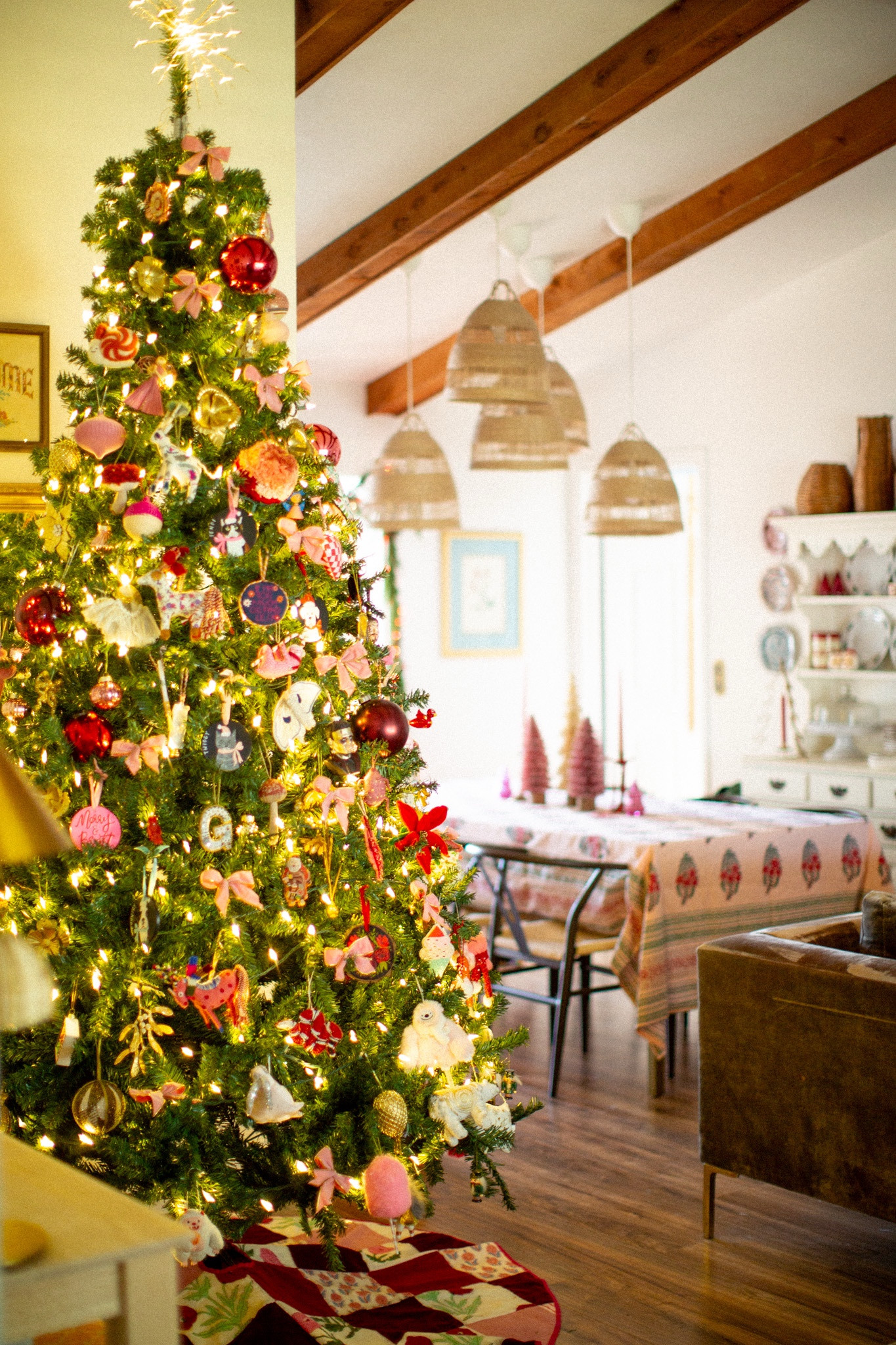 Pink and red tree in our sitting room 

#LTKHome #LTKHoliday #LTKGiftGuide