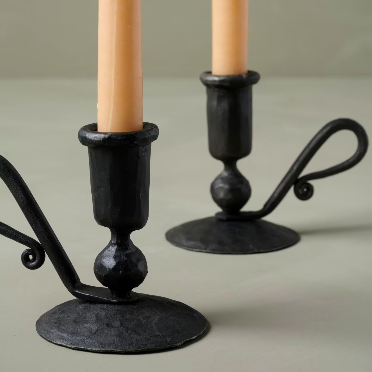 Wright Taper Holder with Handle | Magnolia