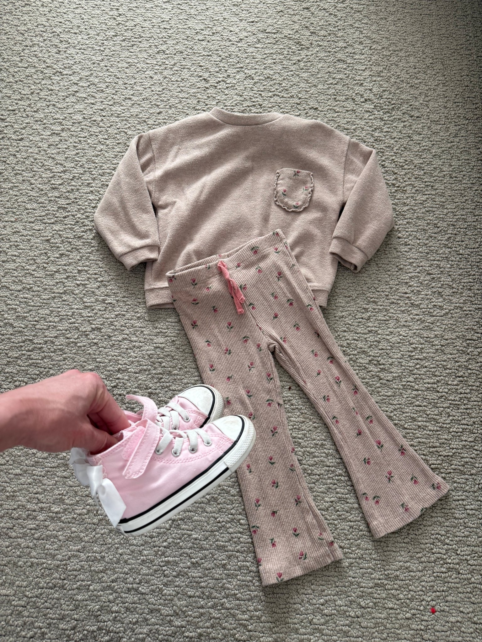 Toddler girl fall/winter outfit inspo 💕

Toddler girl outfit, toddler girl fall outfit, toddler girl winter outfit, Zara kids, Converse kids, toddler girl shoes, kids high top converse sneakers, bow sneakers for girls, toddler every day outfits, casual girl outfits

#LTKootd #LTKKids #LTKFindsUnder50