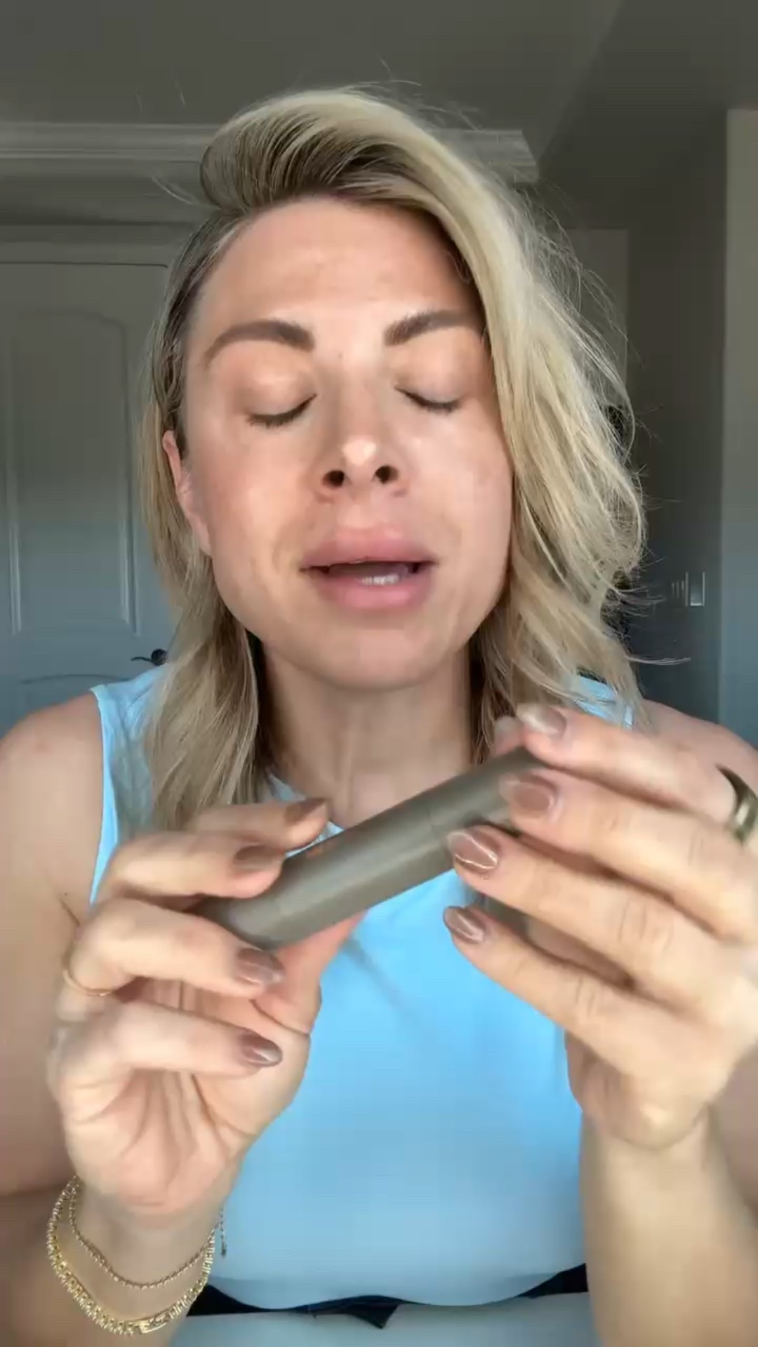 💄Merit is my go-to for quick, effortless makeup that still feels luxe. I’m all about that 5-minute routine, and their products give the prettiest, natural finish. Lightweight, clean, and perfect for spring refresh vibes. Use my code NICKI 💋

#MeritBeauty #EffortlessMakeup #CleanBeauty #LTKSpring #LTKMakeup #5MinuteFace #MeritPartner #EverydayMakeup

#LTKFindsUnder50 #LTKBeauty #LTKStyleTip