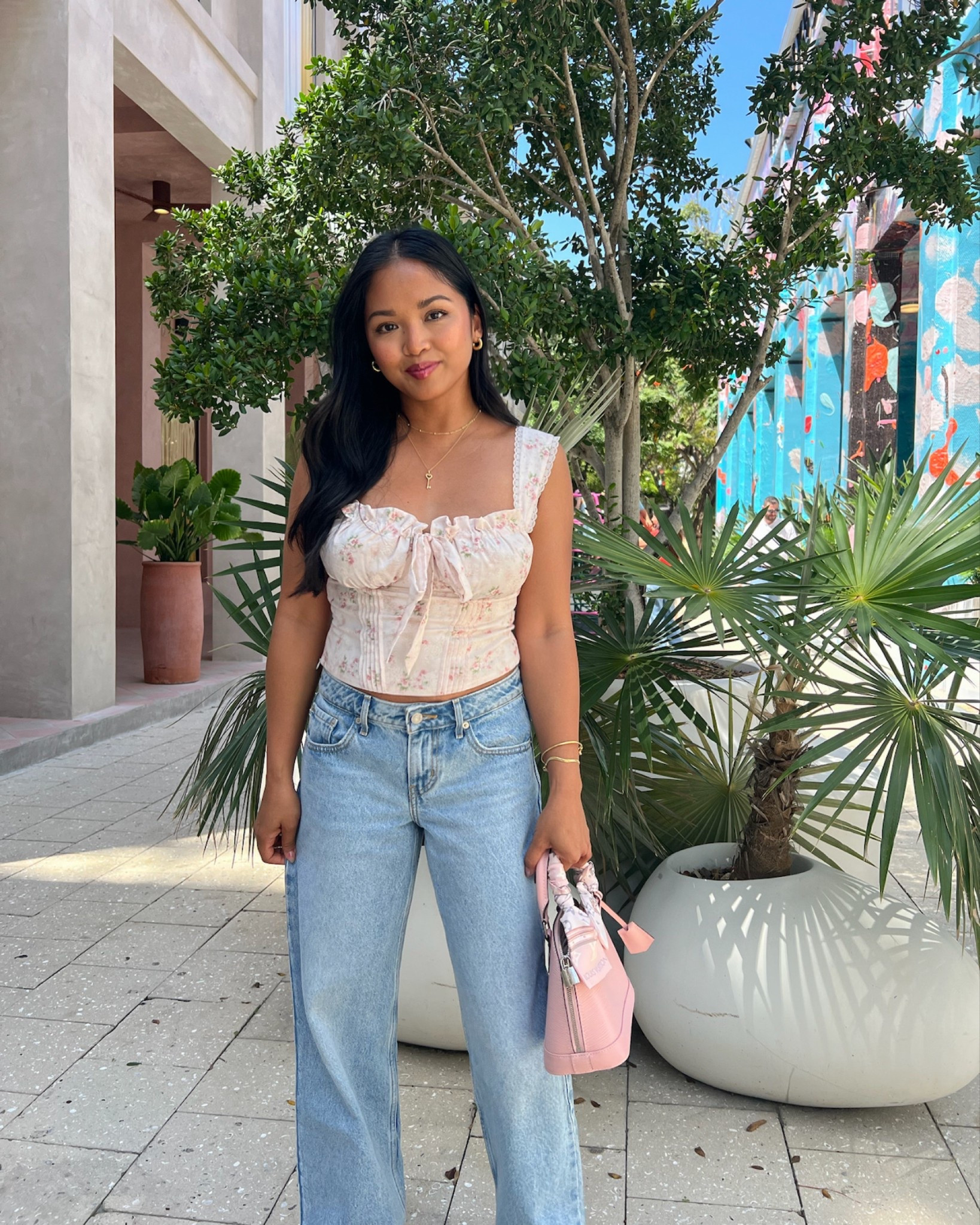 Casual spring outfit: floral top and loose jeans 🌸🩵 (top runs small, wearing a size medium; size 25 in jeans TTS, color: “price is right”) #springootd 

#LTKSeasonal #LTKStyleTip