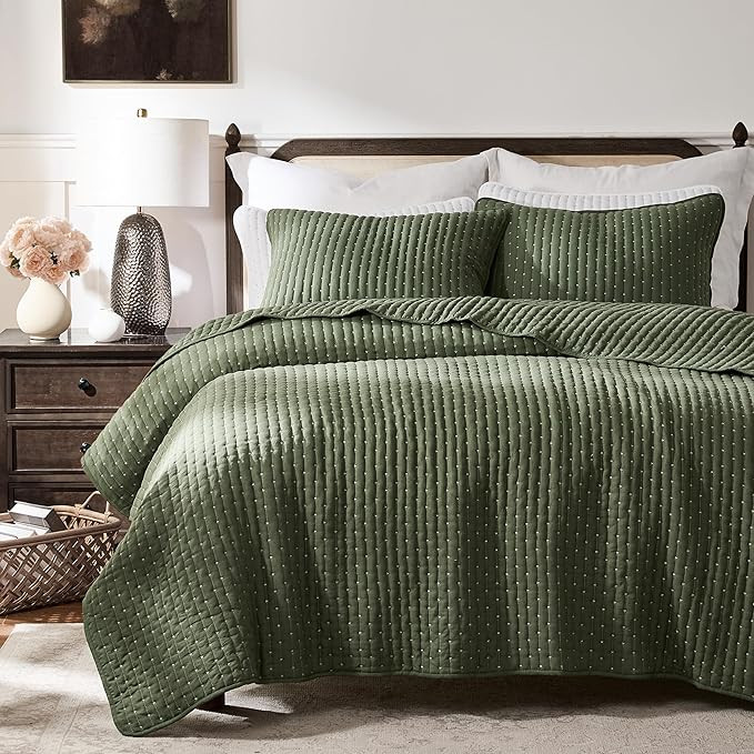 WDCOZY Olive Green Cross Stitch King Size Quilt Set, Striped Lightweight Soft Bedspread, Channel ... | Amazon (US)