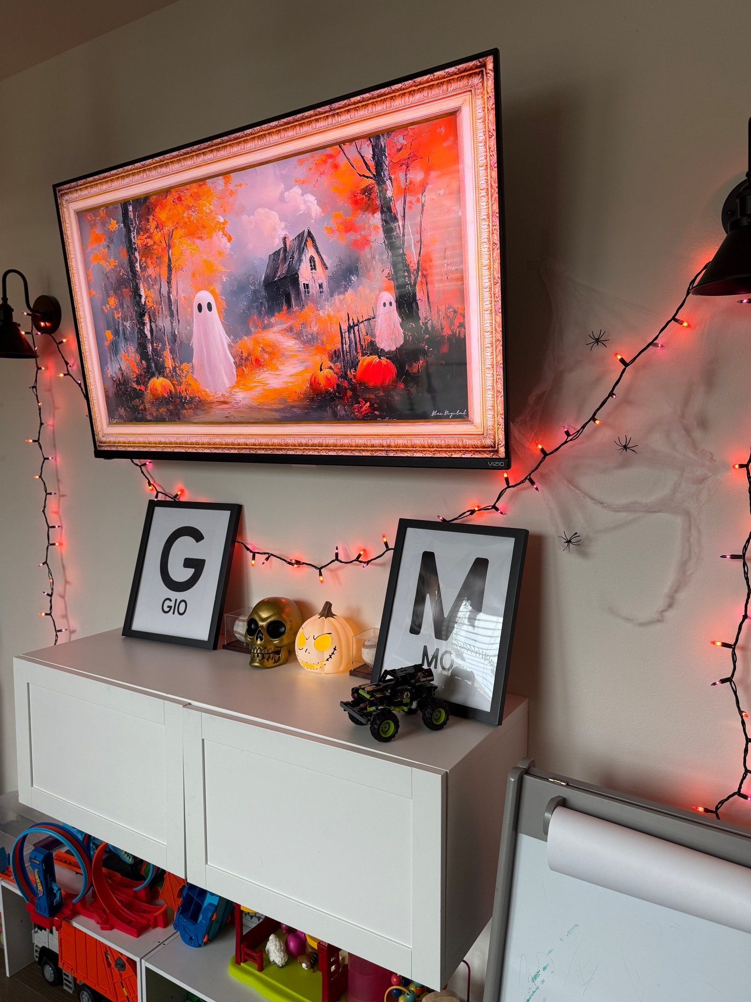 Kids Playroom Halloween Decor 👻

Amazon, kids Halloween decorations, kids playroom, Halloween decor, Halloween string lights

#LTKFindsUnder50 #LTKKids #LTKSeasonal