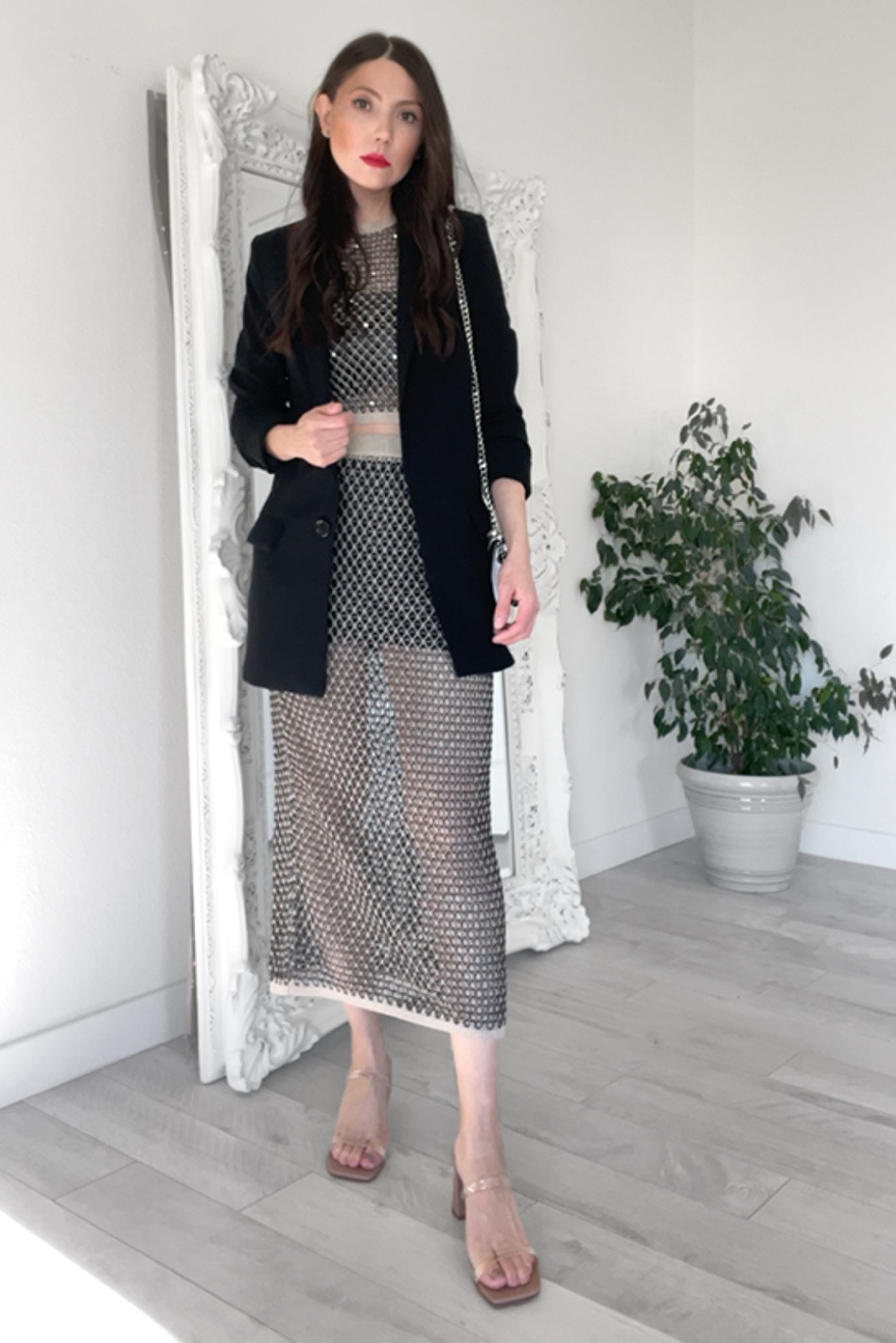 Sparkly outfit for Christmas or holiday parties with black blazer ✨🖤

Black blazer outfit
Sparkly midi skirt
Sparkly top
Metallic top
Metallic skirt
Christmas outfit
Holiday outfit
Clear sandals
Shiny outfit 

#LTKHoliday #LTKunder50 #LTKunder100