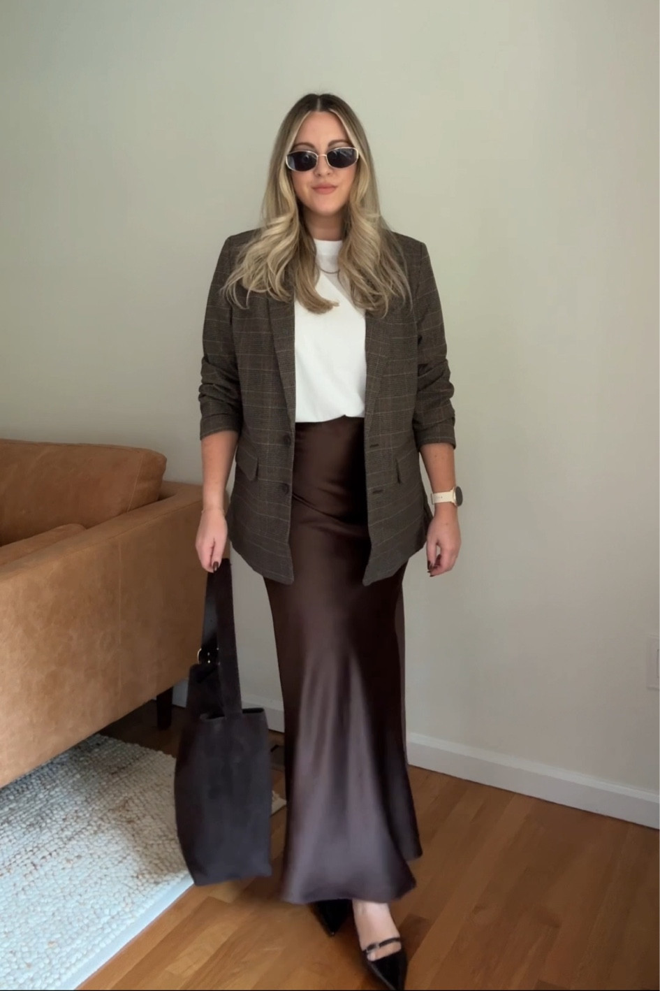 Satin skirt outfit 〰️ fall capsule, fall capsule wardrobe 2024, satin midi skirt, satin maxi skirt, fall outfit ideas, early fall outfits, fall workwear outfit, workwear outfit ideas

#LTKStyleTip #LTKSeasonal #LTKWorkwear