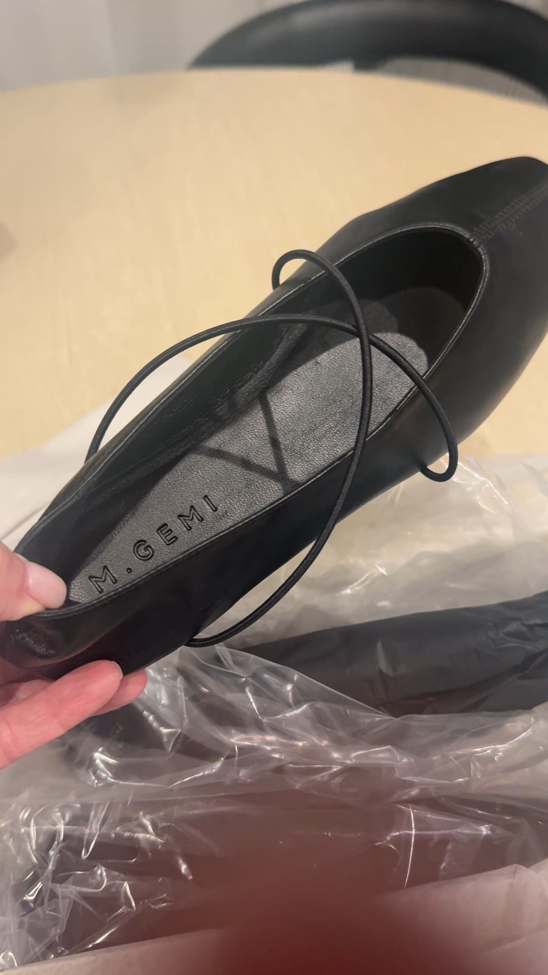 New fall shoe alert! So comfortable and looks so good on the foot. Beautiful leather! 

#LTKStyleTip #LTKOver40