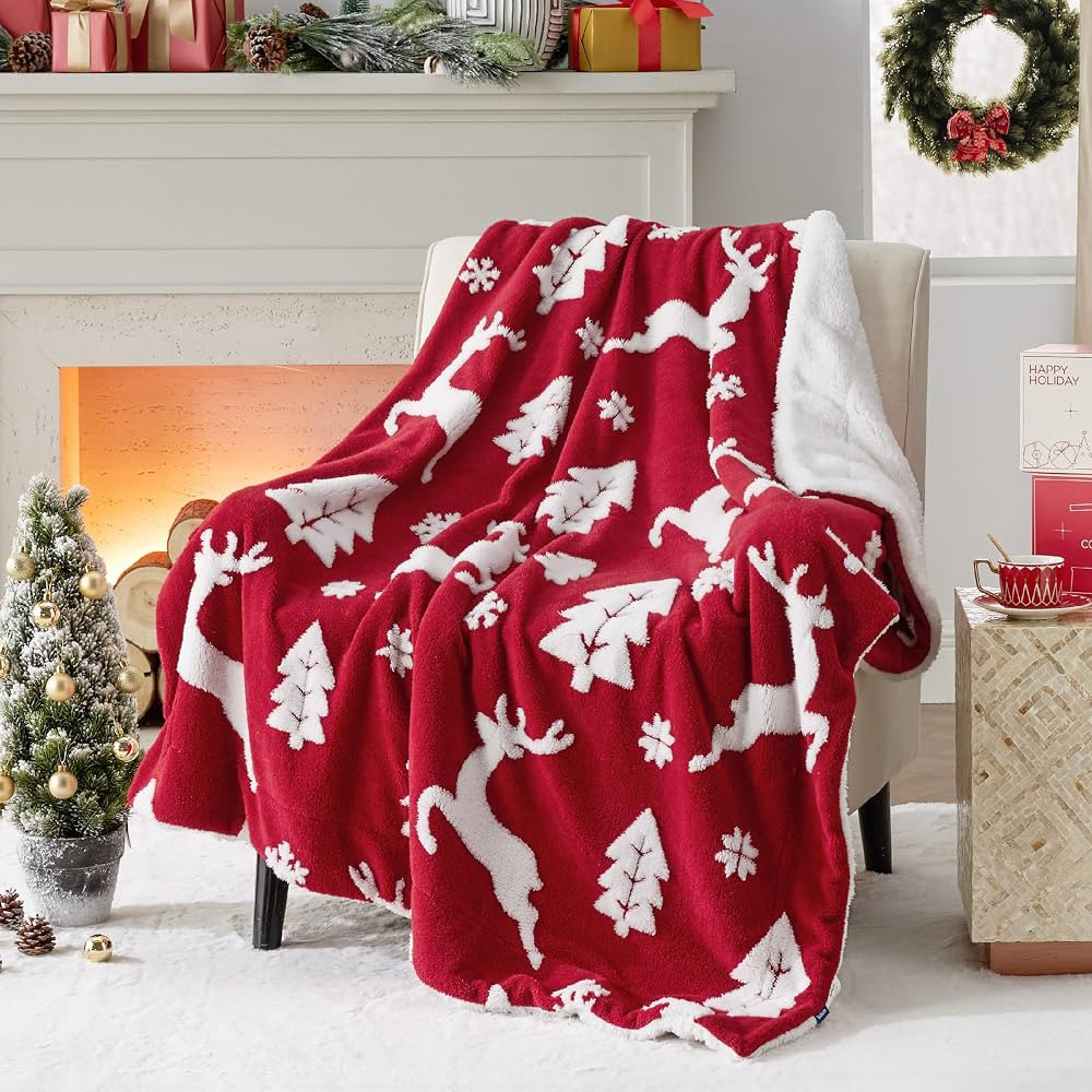 Bedsure Christmas Throw Blanket - Soft and Warm Sherpa Christmas Deer Throw Blankets for Couch, S... | Amazon (US)