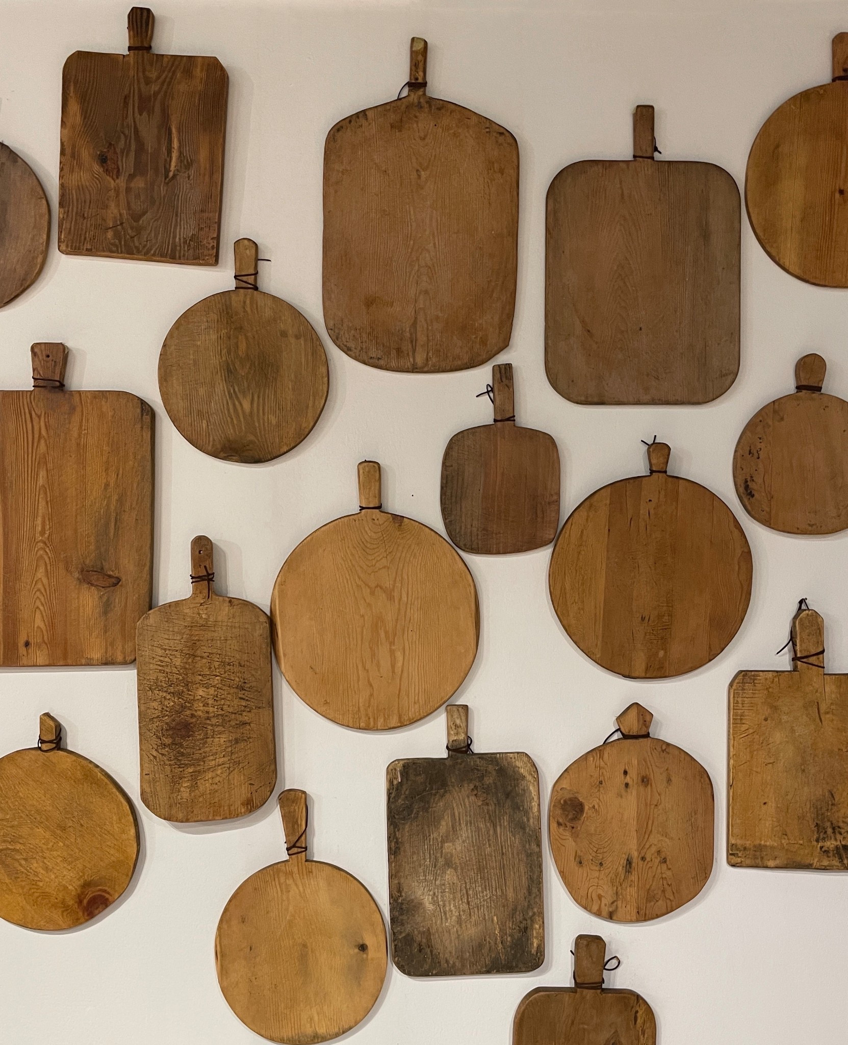 French and vintage serving & cutting boards… these are my favorite functional pieces to style in a kitchen or dining room. They also make great gifts ahead of hosting season and the holidays! 

#LTKHome #LTKStyleTip #LTKSeasonal