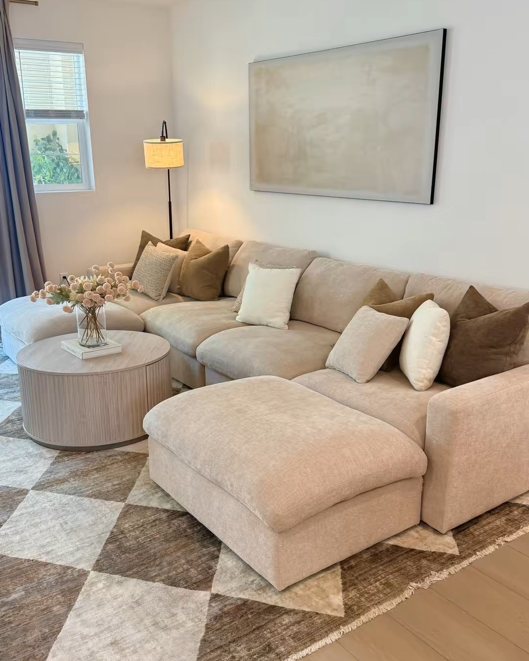 home views lately🤎

i loveee cozy seasone-
something about lighting a candle, grabbing a cup of coffee and relaxing on my couch while it's cold outside warms my heart
I think it's a reminder to slow down🧘🏼‍♀️

#homedecor  #cozyhome  #neutralhome  #cloudcouch  #livingroom #neutralhomedecor #home

#LTKU #LTKHome #LTKSeasonal
