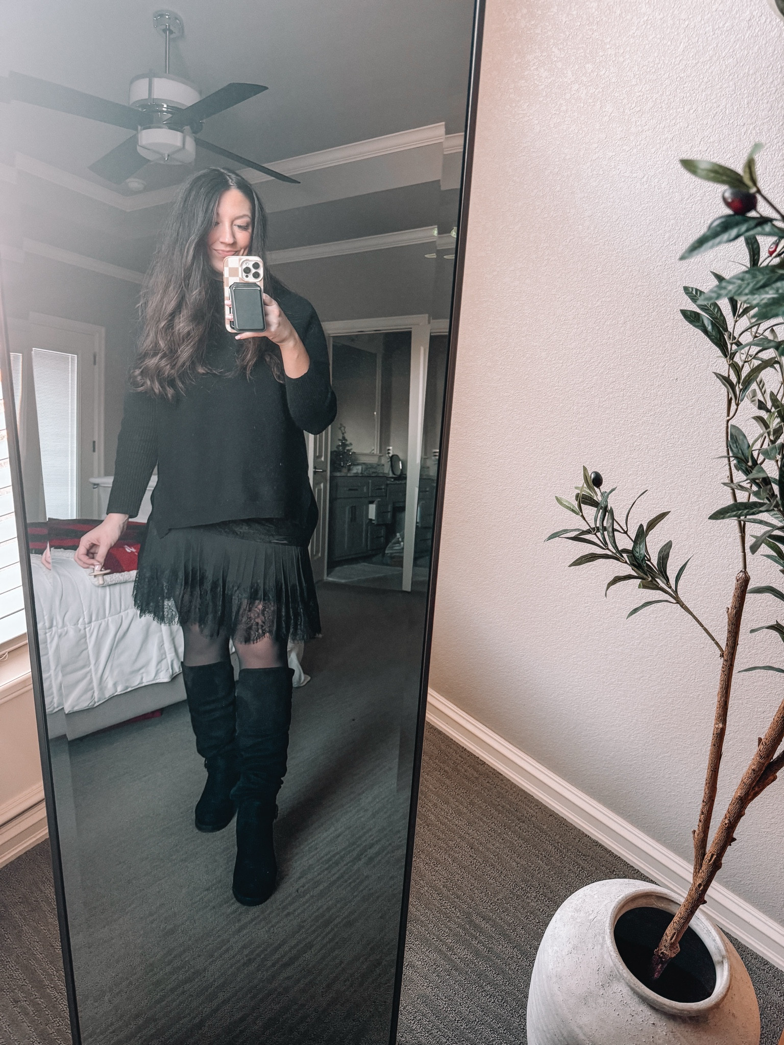 Love this black sweater & skirt combo! 

#LTKWorkwear #LTKFindsUnder50 #LTKMidsize