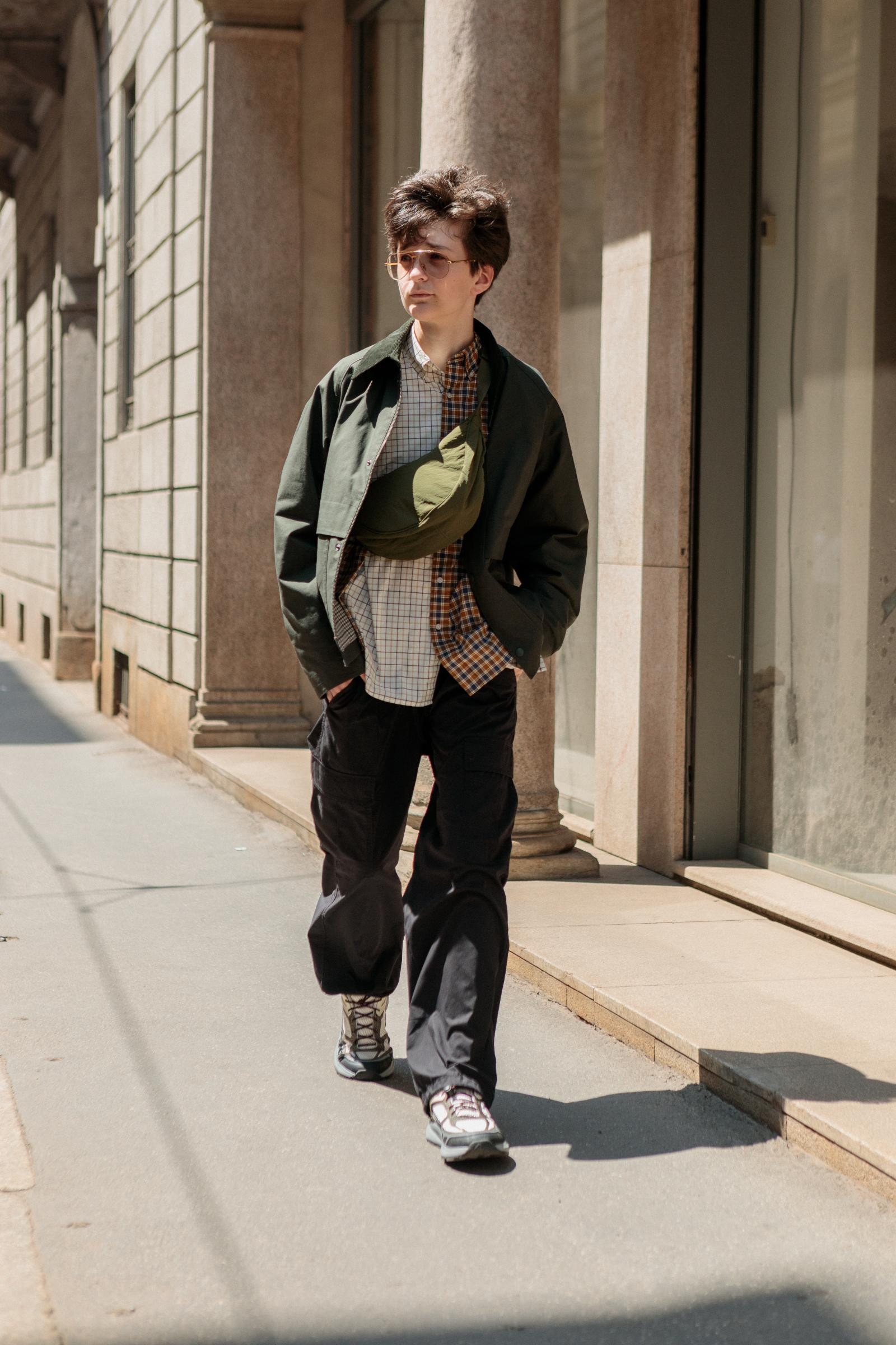 ROUND MINI SHOULDER BAG | UNIQLO (UK)