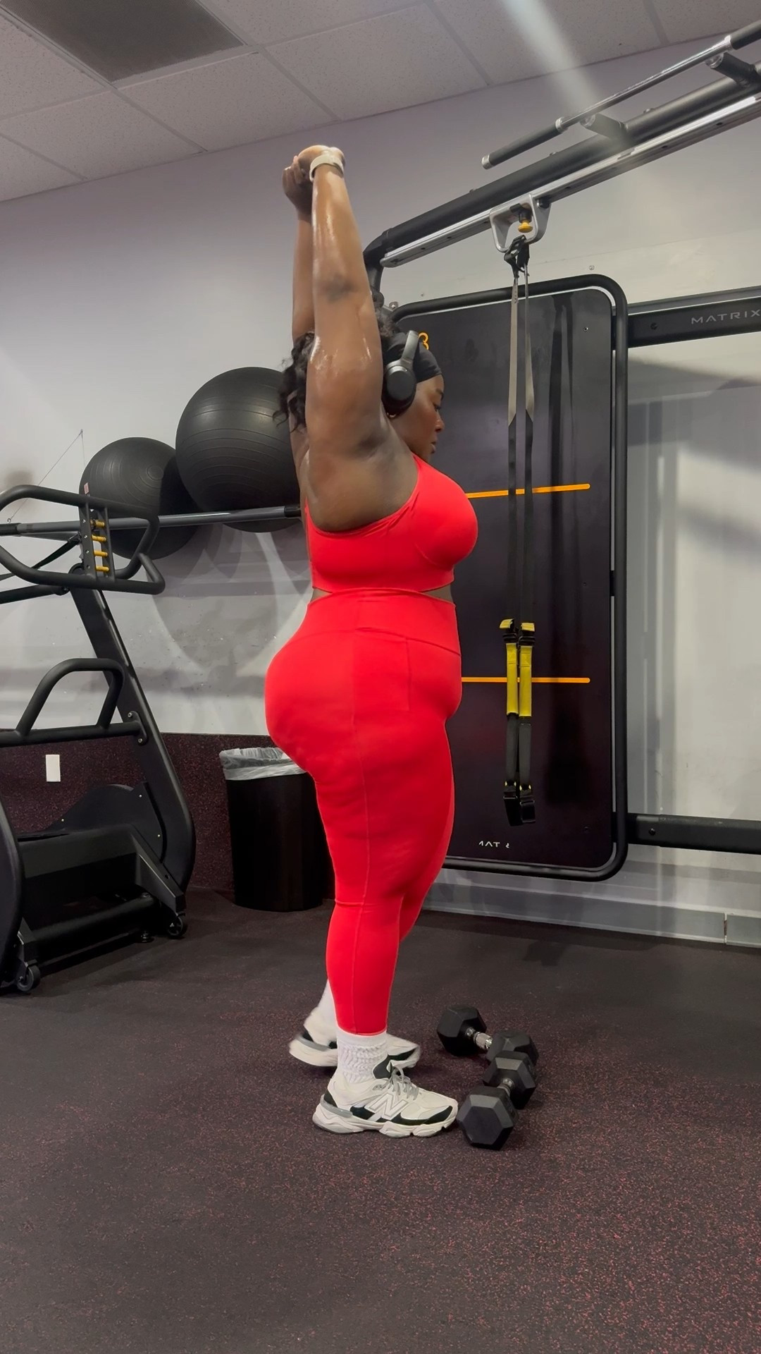 I always feel so strong when I wear red to the gym - testing out a new workout set and she did so good during this full body day 

top 2X DF
leggings XL


#LTKPlusSize #LTKSaleAlert #LTKActive
