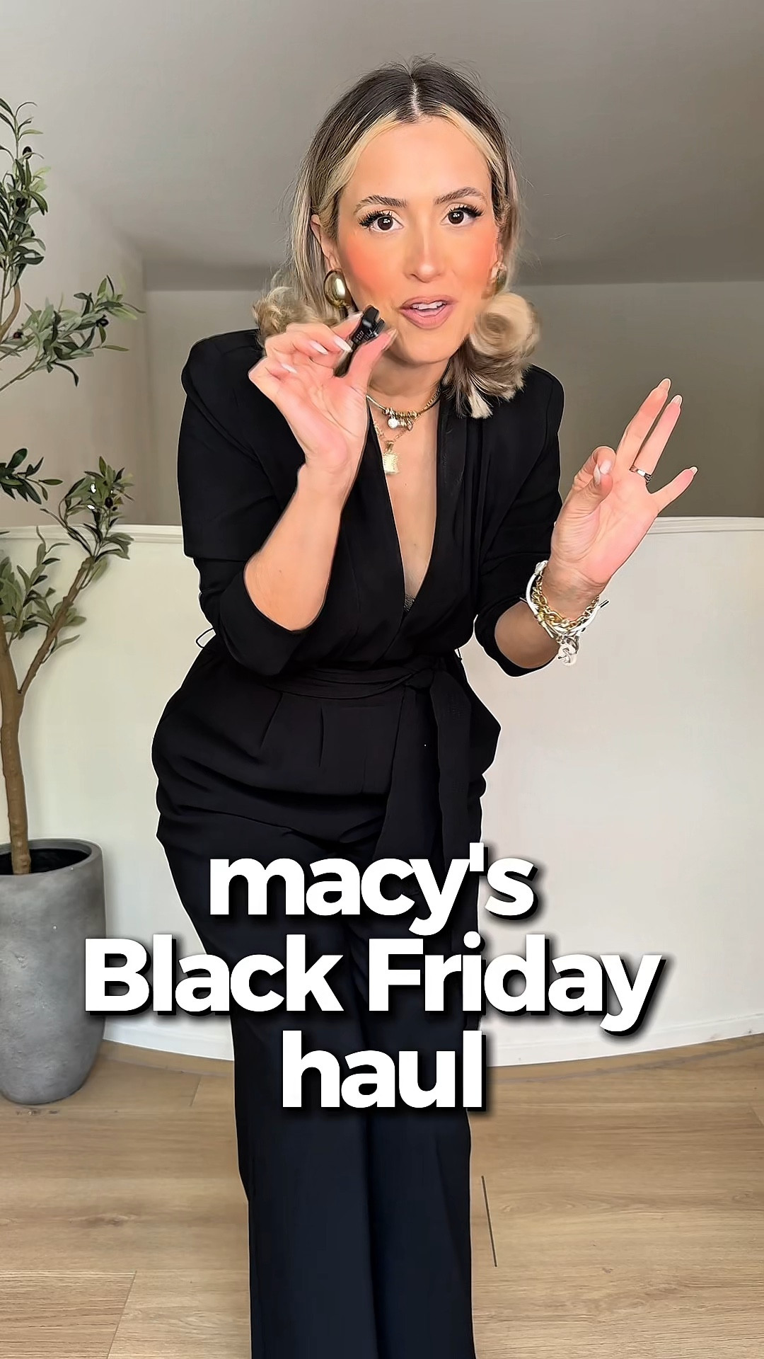 @macys Black Friday Sale is in full swing 🤗✨ #macyspartner

✅30-50% off on select pieces 👌🏼
✅11/23-11/27 

Follow my LTK @ImLola on the @shop.LTK app to view this post and get my exclusive app-only content!

#liketkit #LTKSaleAlert #LTKCyberWeek #LTKFindsUnder100
@shop.ltk
https://liketk.it/5zVXc

#LTKCyberWeek #LTKSaleAlert #LTKFindsUnder100