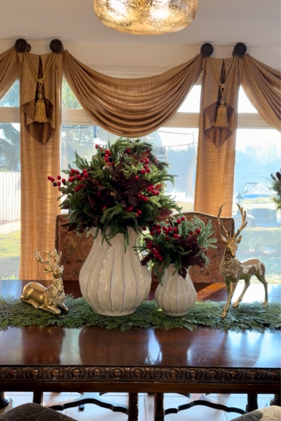 Easy & Festive Christmas tablescape. Love the way this came out! ❤️✨💚

#LTKHoliday #LTKSaleAlert #LTKHome