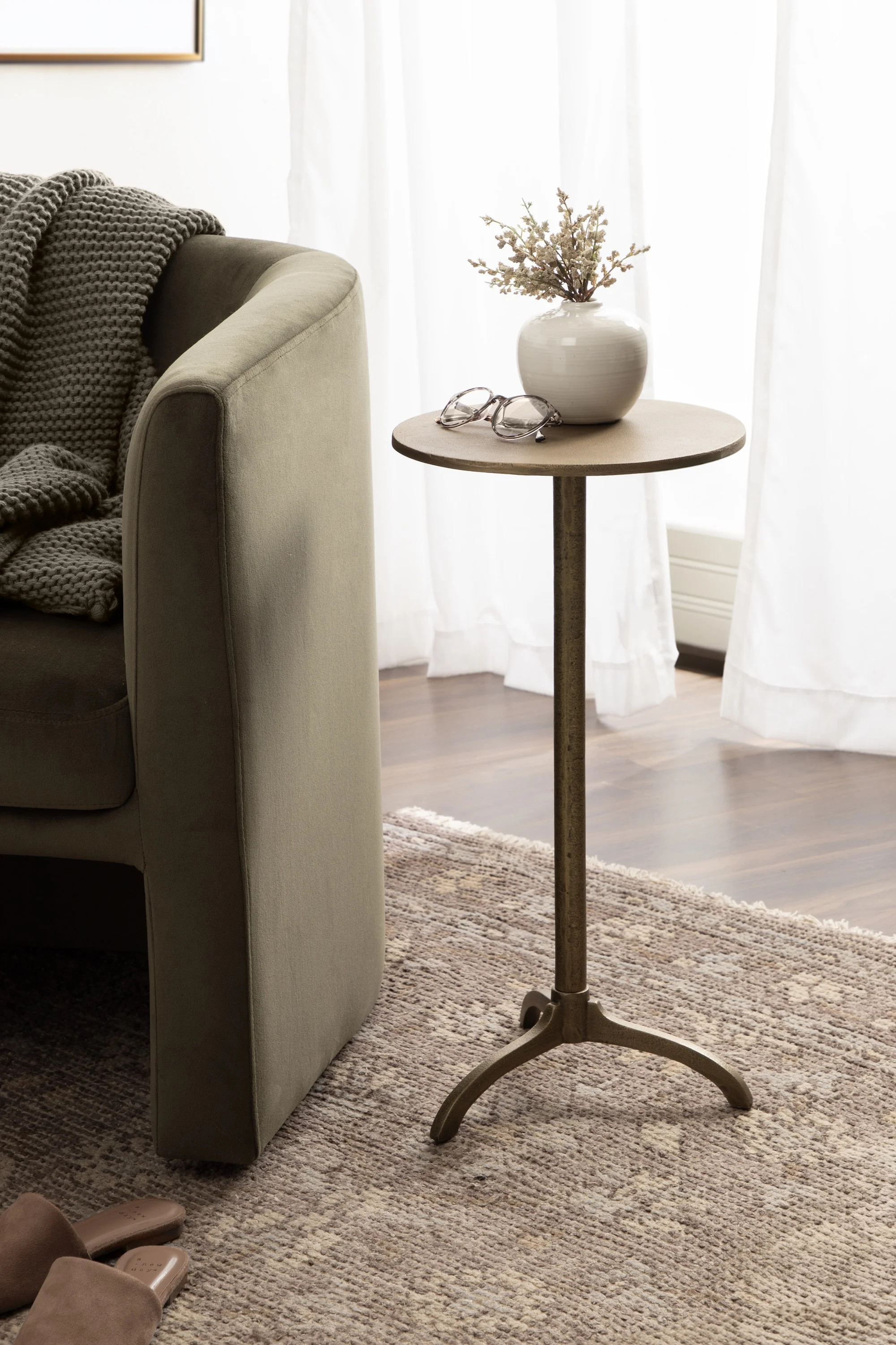 Kate and Laurel Henshall Mid-Century Metal Round Side Table, 12 x 12 x 24, Antique Brass, Sand Ca... | Walmart (US)