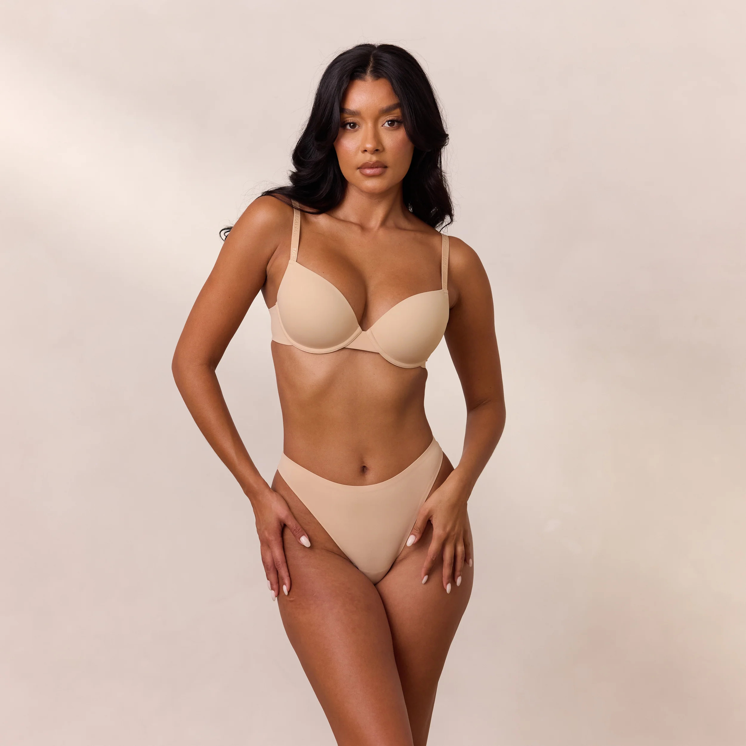 Everyday Form T-Shirt Bra - Sand | Lounge AUS