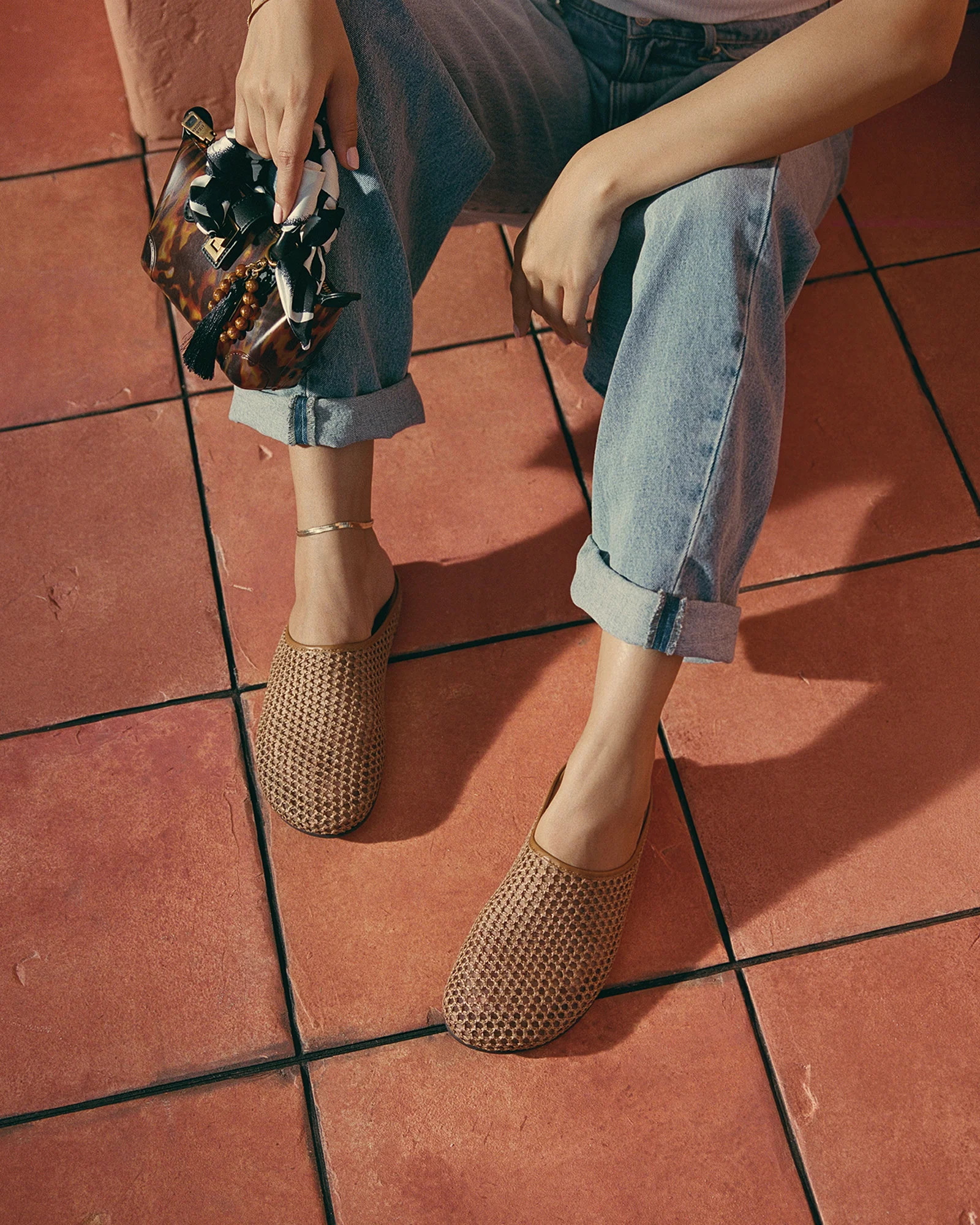 FERN Tan Raffia Mesh Mule Slip-On Round-Toe Women's Flat | Steve Madden (US)
