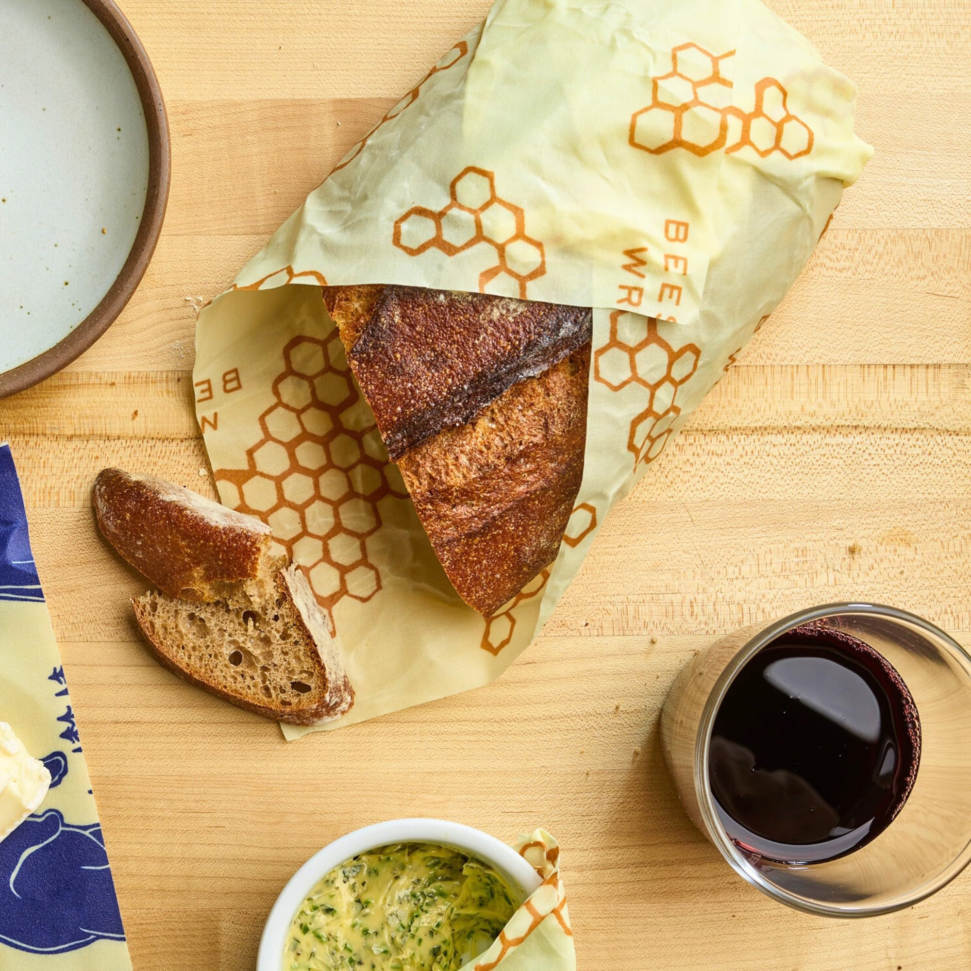 Bee's Wrap Beeswax Wraps for Bread - Beeswax Bread Wrap for Sourdough & Bread Storage - Plastic F... | Amazon (US)