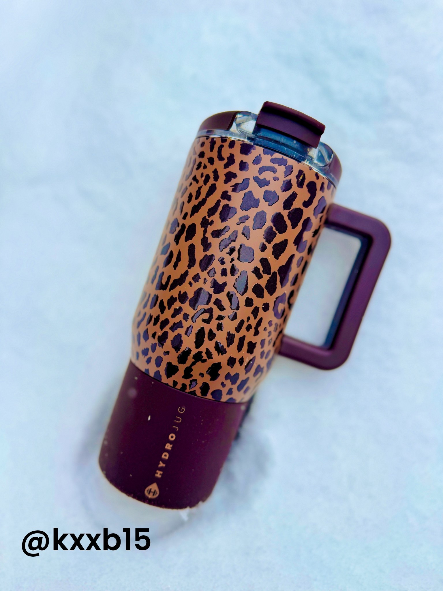 Obsessed with this traveling coffee mug. 20 ounces 🟰the perfect size 

#LTKdayinmylife #LTKTravel #LTKGiftGuide