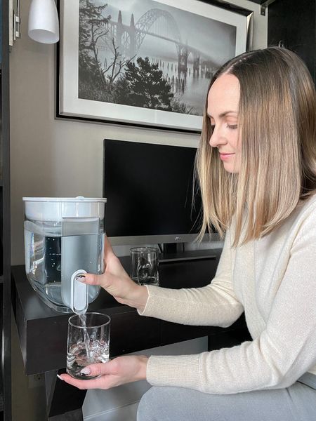 LifeStraw home dispenser - water filter. Has replaceable filters and fits 18 cups of water 
#home #waterfilter #kitchen #wfh #homeoffice

#LTKkids #LTKfamily #LTKhome