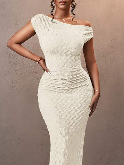 Slaydiva Elegant Sexy Plus Size Women's One Shoulder Textured Striped Dress, Suitable For Christm... | SHEIN