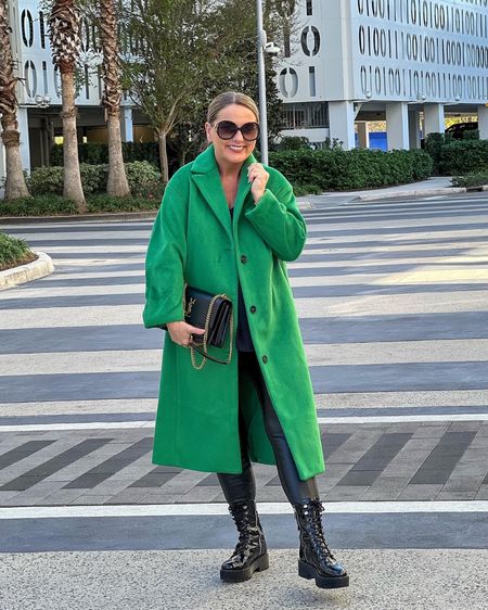 A green coat elevates any outfit. Paired here with faux leather leggings and chunky boots.



#LTKstyletip #LTKHoliday #LTKfindsunder100