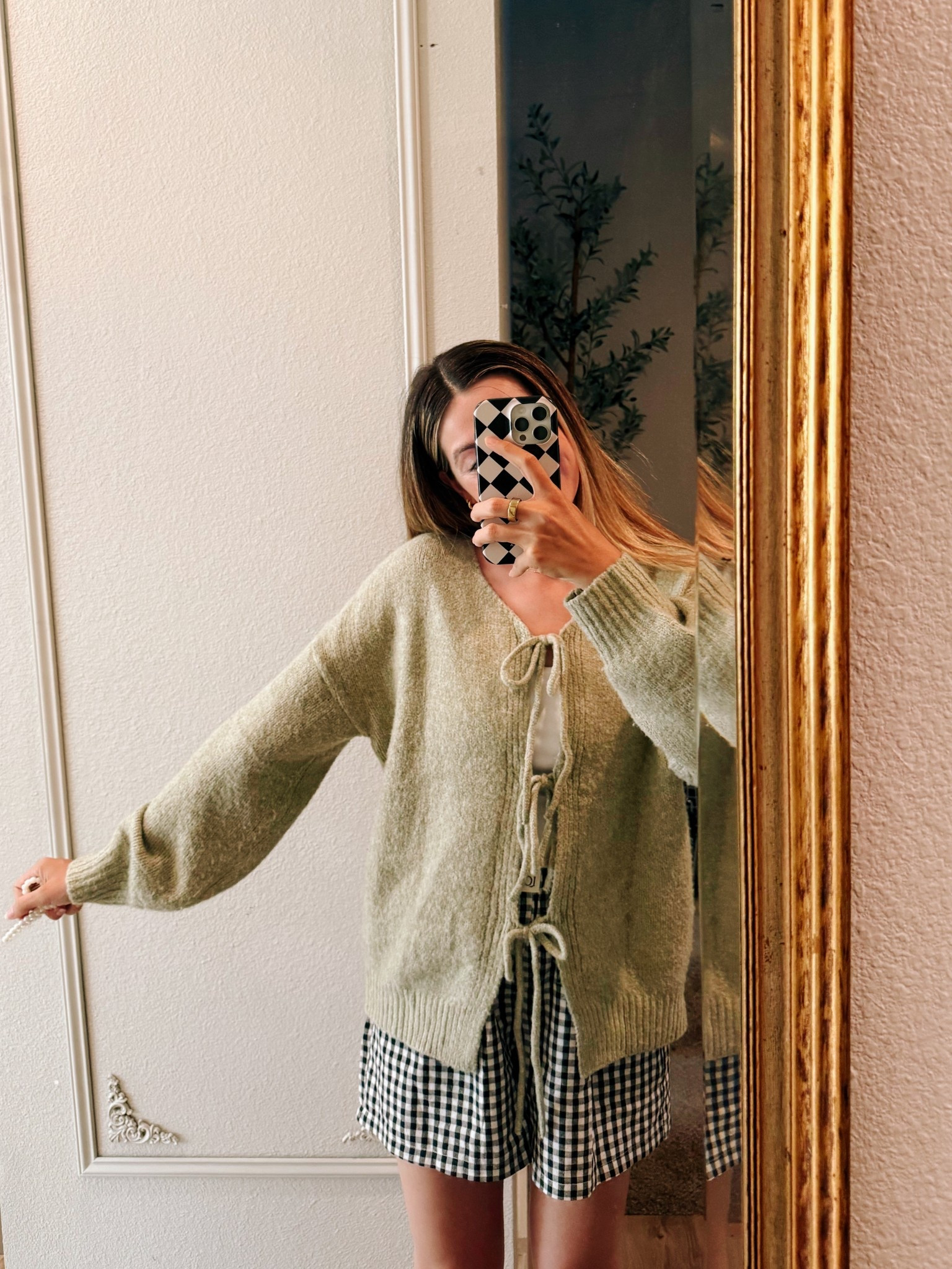 Amazon fall fashion, fall fit check, Amazon gingham shorts, gingham shorts outfit, fall transition outfit 

#LTKFallSale #LTKU #LTKSeasonal