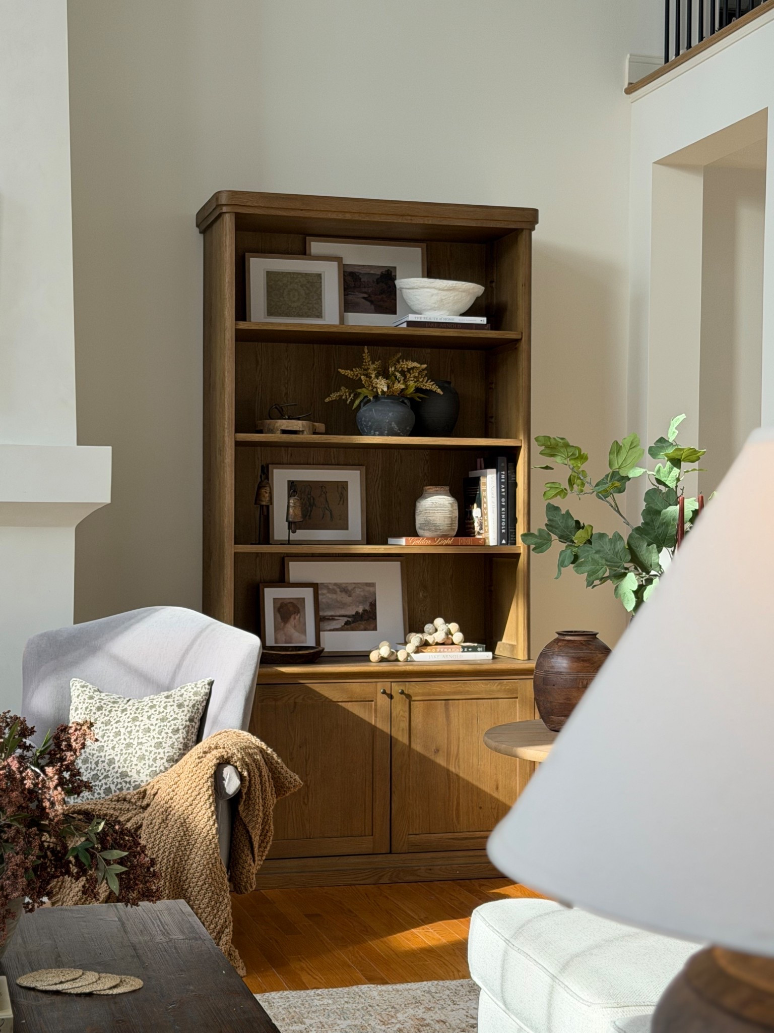 Bookcase no.2 styled and making her debut today 🥰

Spring shelf styling, spring shelf decor, vintage shelf decor, shoppe Amber interiors, amber interiors vibe

#LTKSaleAlert #LTKHome