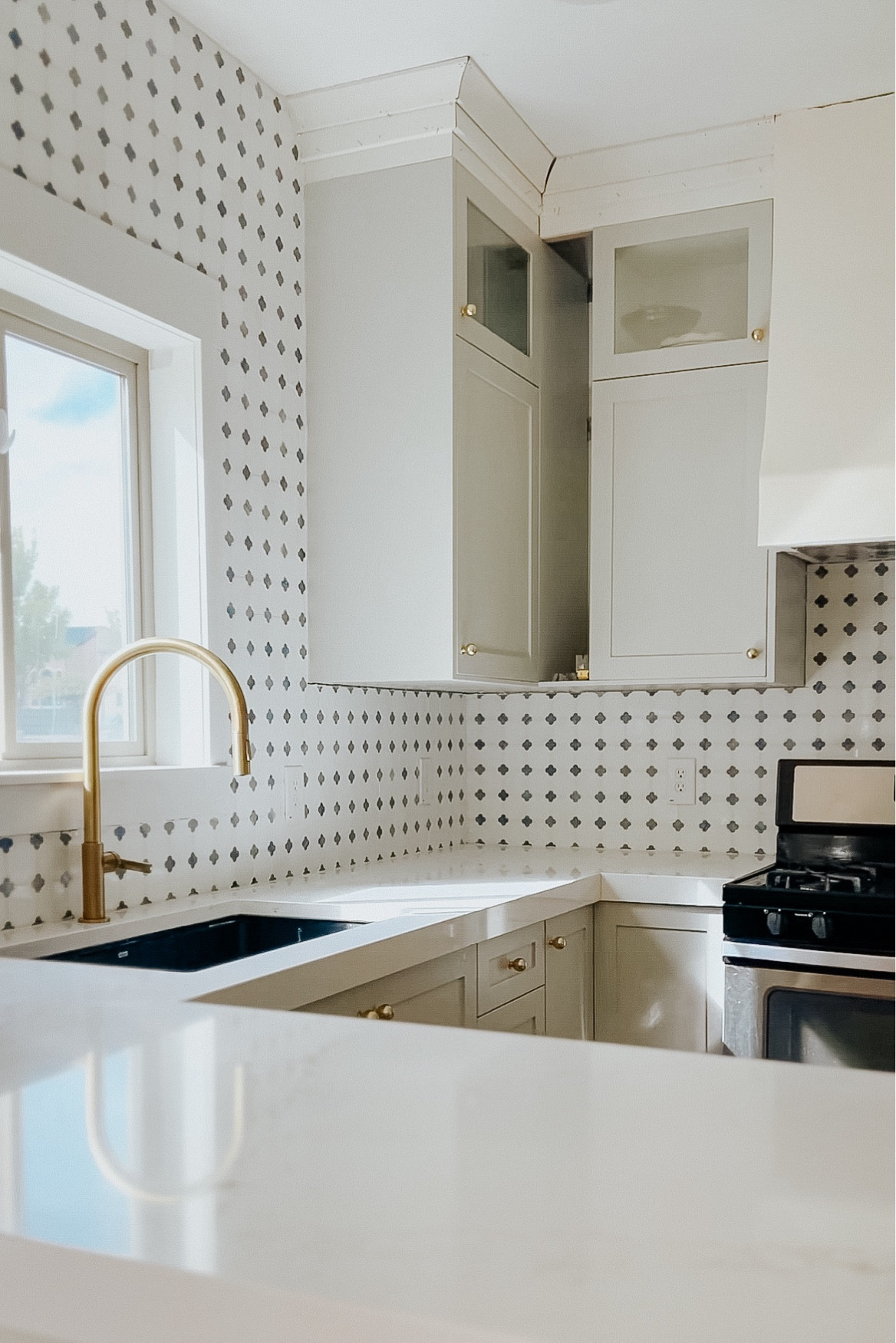 Kitchen backsplash is done and I’m still in love with this tile ❤️

#LTKHome