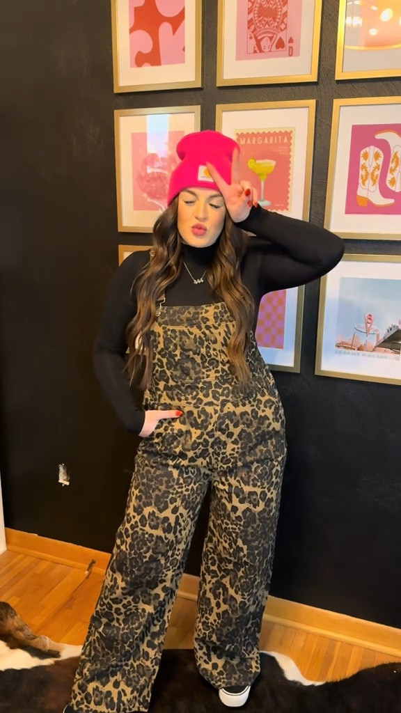 Oversized Cheetah print overalls 🔥
Bodysuit : large
Overalls : large
Typically an 8 or 10 in jeans

Amazon fashion | Amazon haul | overalls | cheetah print | oversized | wide leg | vans 

#LTKMidsize #LTKSaleAlert #LTKFindsUnder100