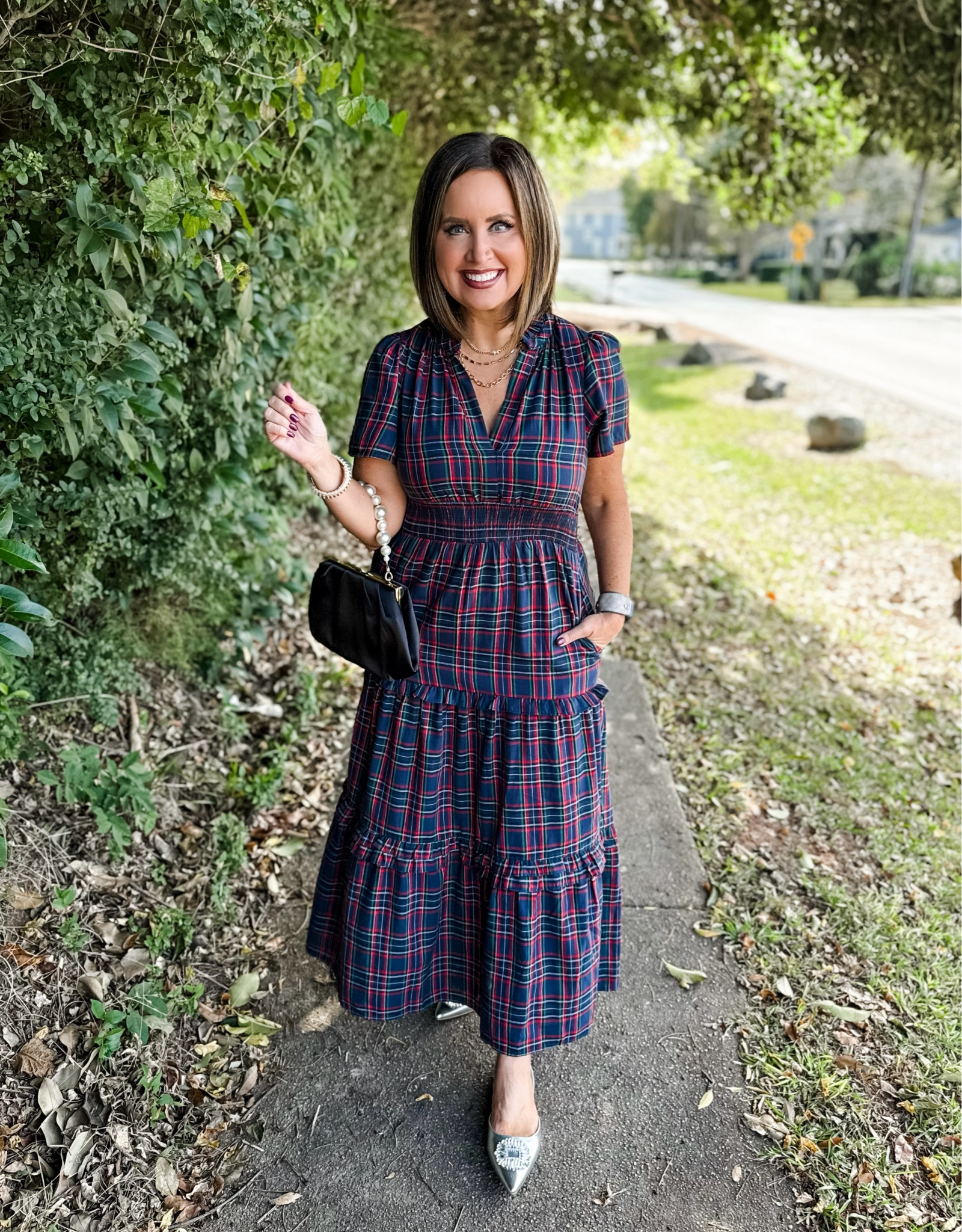 Plaid Christmas dress 
True to size 

Use code LAURA15 to save 15% at Avara through 11/4

#LTKOver40 #LTKParties #LTKHoliday