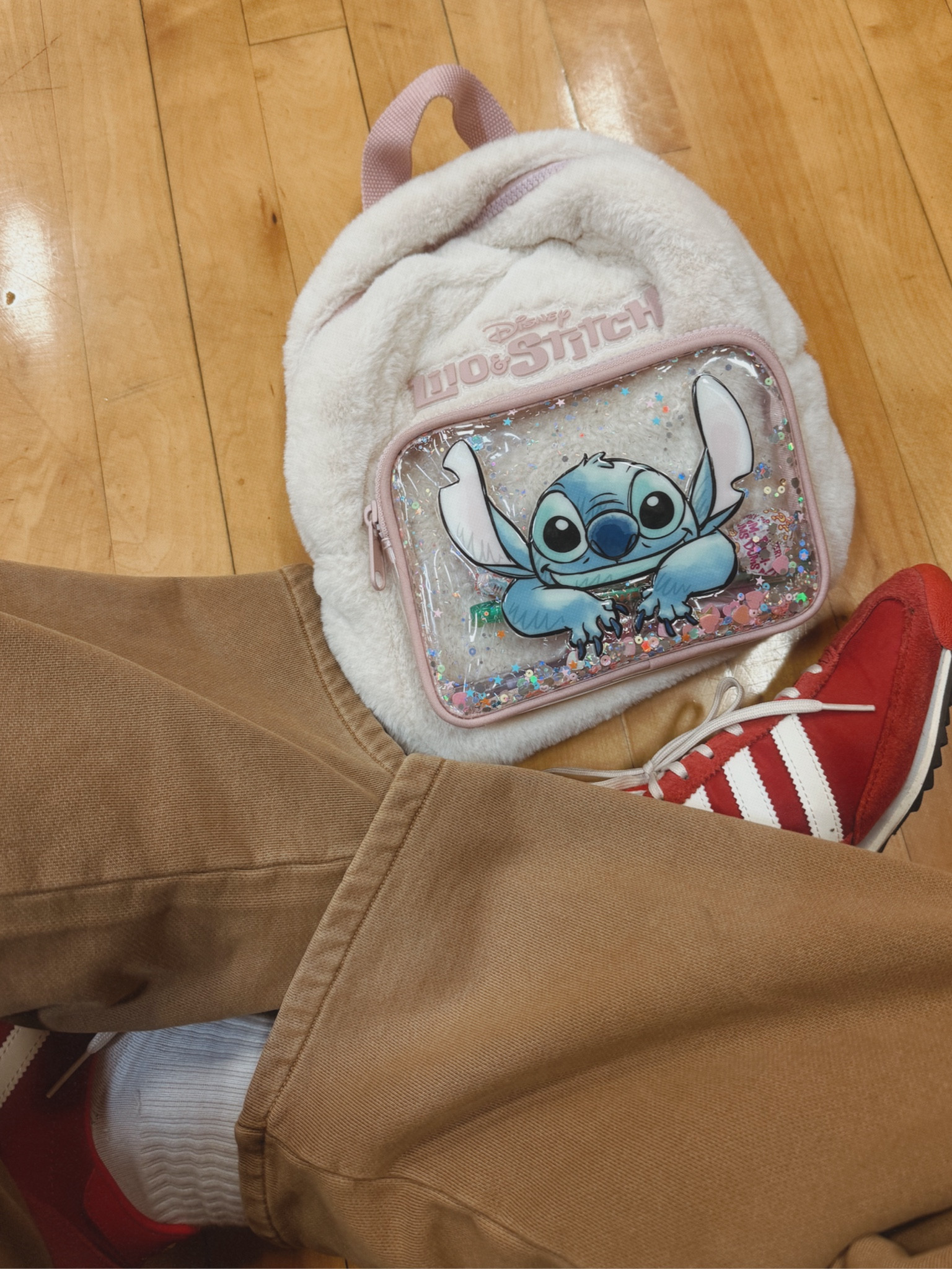 Echo is obsessed with her bag 🥹