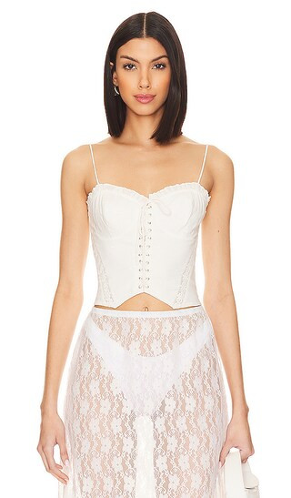 Kariselle Top en White | Revolve Clothing (Global)