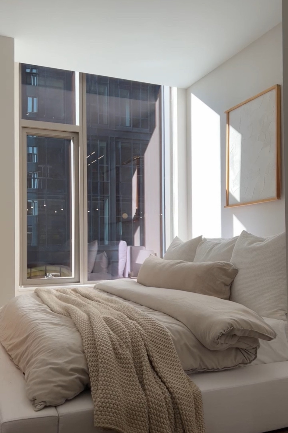 Alllll my bedding details ☁️
I have 2 of the duvet inserts in my duvet cover to make it look extra fluffy!!
#bedding #bestbedding #modernbedding #beddingdetails

#LTKhome